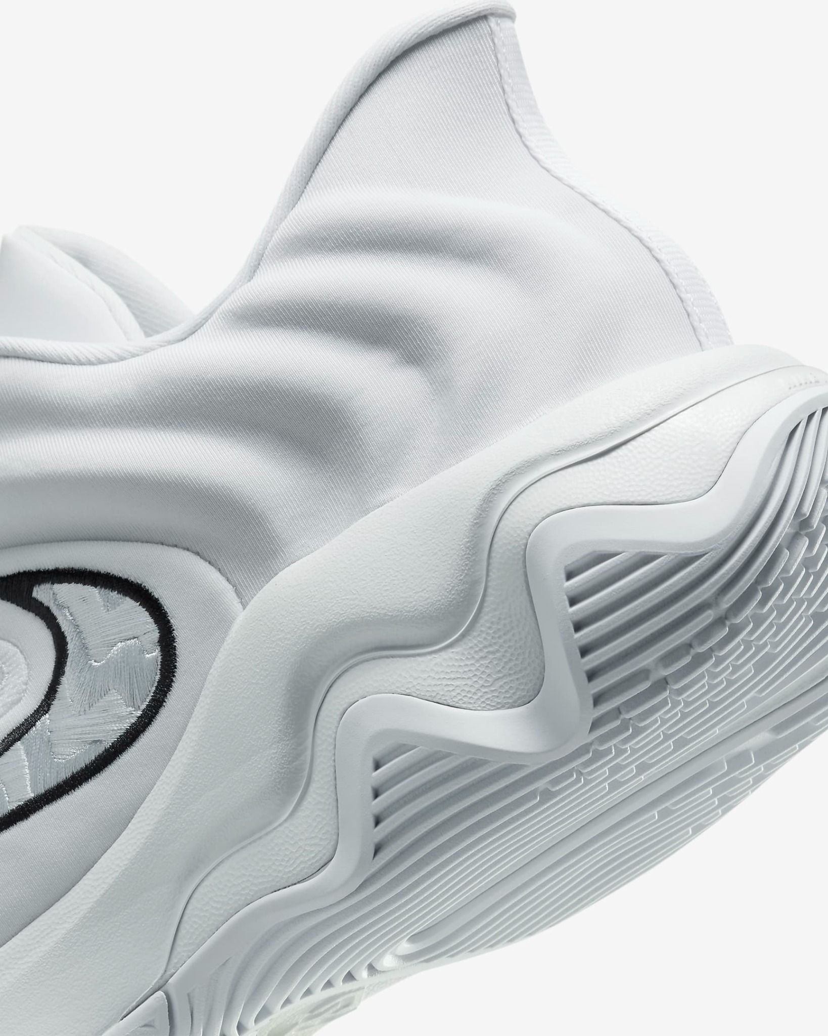 Nike - Giày bóng rổ cổ cao vừa Nam Giannis Immortality 4 EP Basketball Shoes