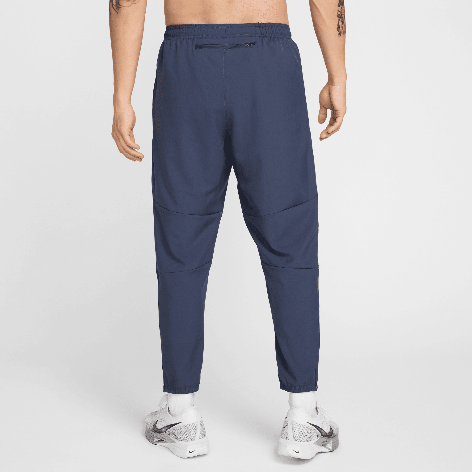 Nike - Quần dài thể thao Nam Challenger Men's Dri-FIT Woven Running Trousers