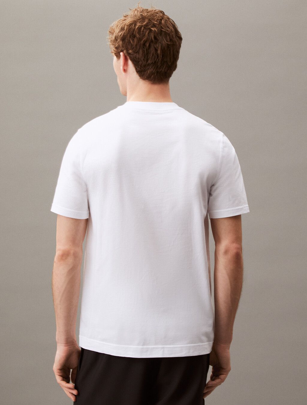 Calvin Klein - Áo thun thể thao nam CK Essential Logo Short Sleeve Tee