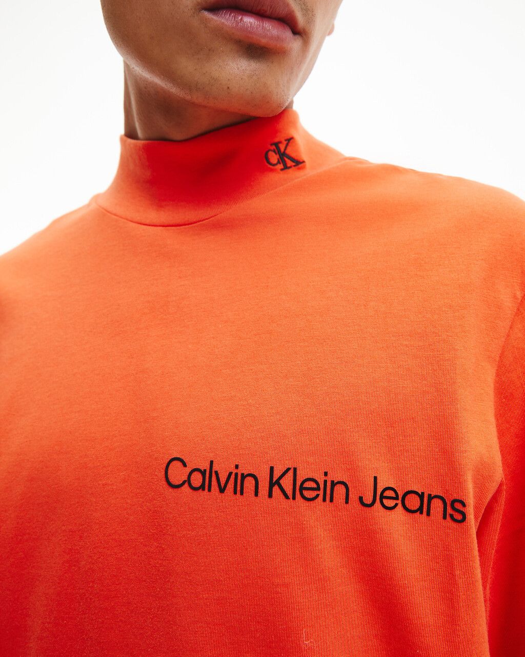 Calvin Klein - Áo thun nam Off Placed Instit Ls Mock Tee J3221707 – ULA  Vietnam
