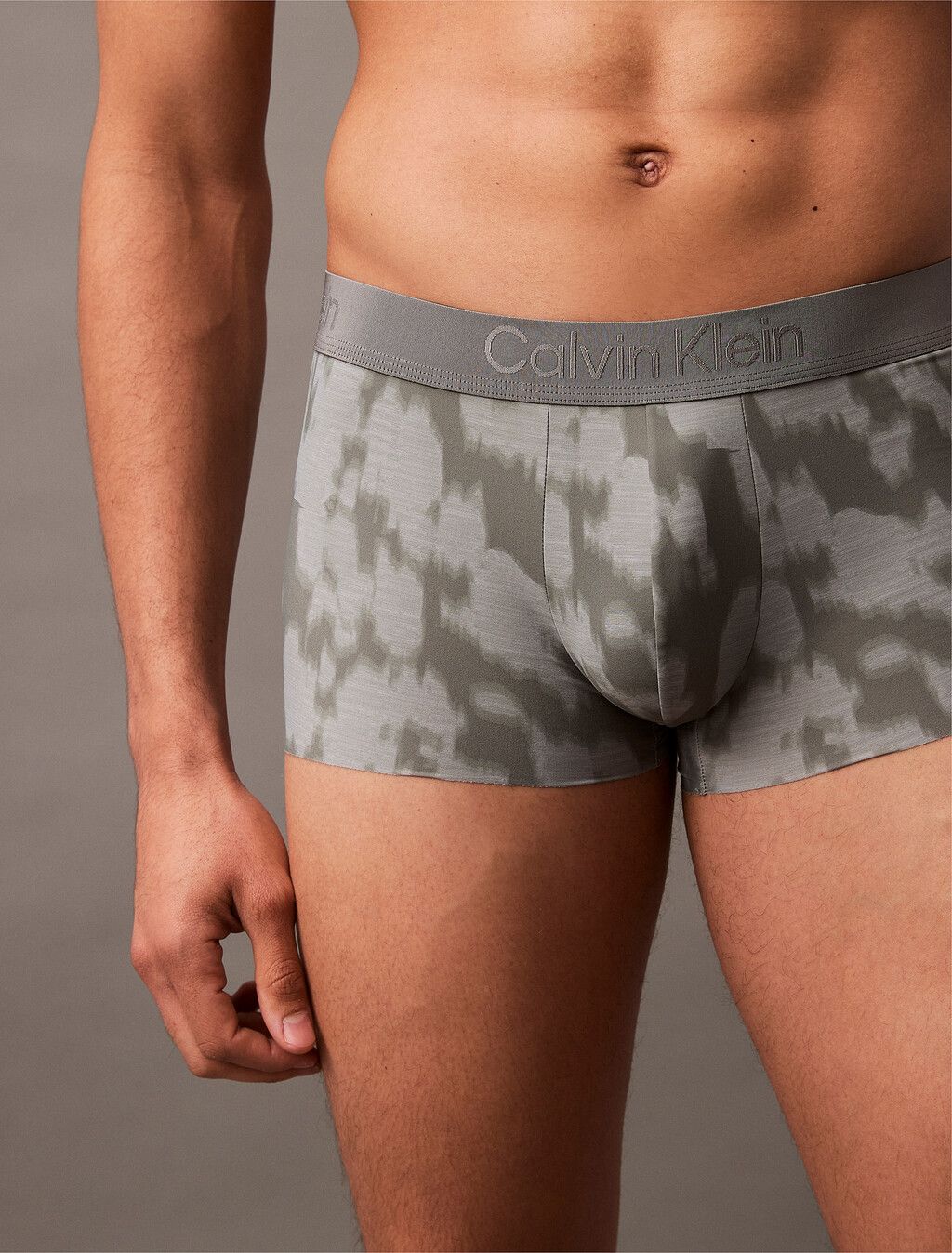 Calvin Klein - Quần lót nam CK Black Print Low Rise Trunk