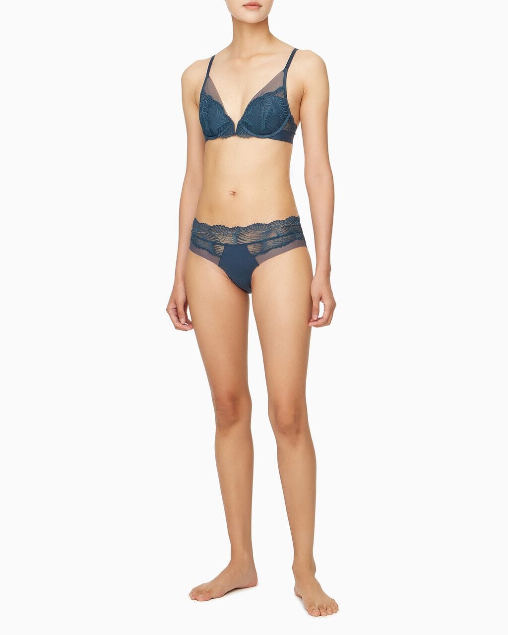 Calvin Klein - Áo ngực CK nữ Premium Lightly Lined Plunge Bra