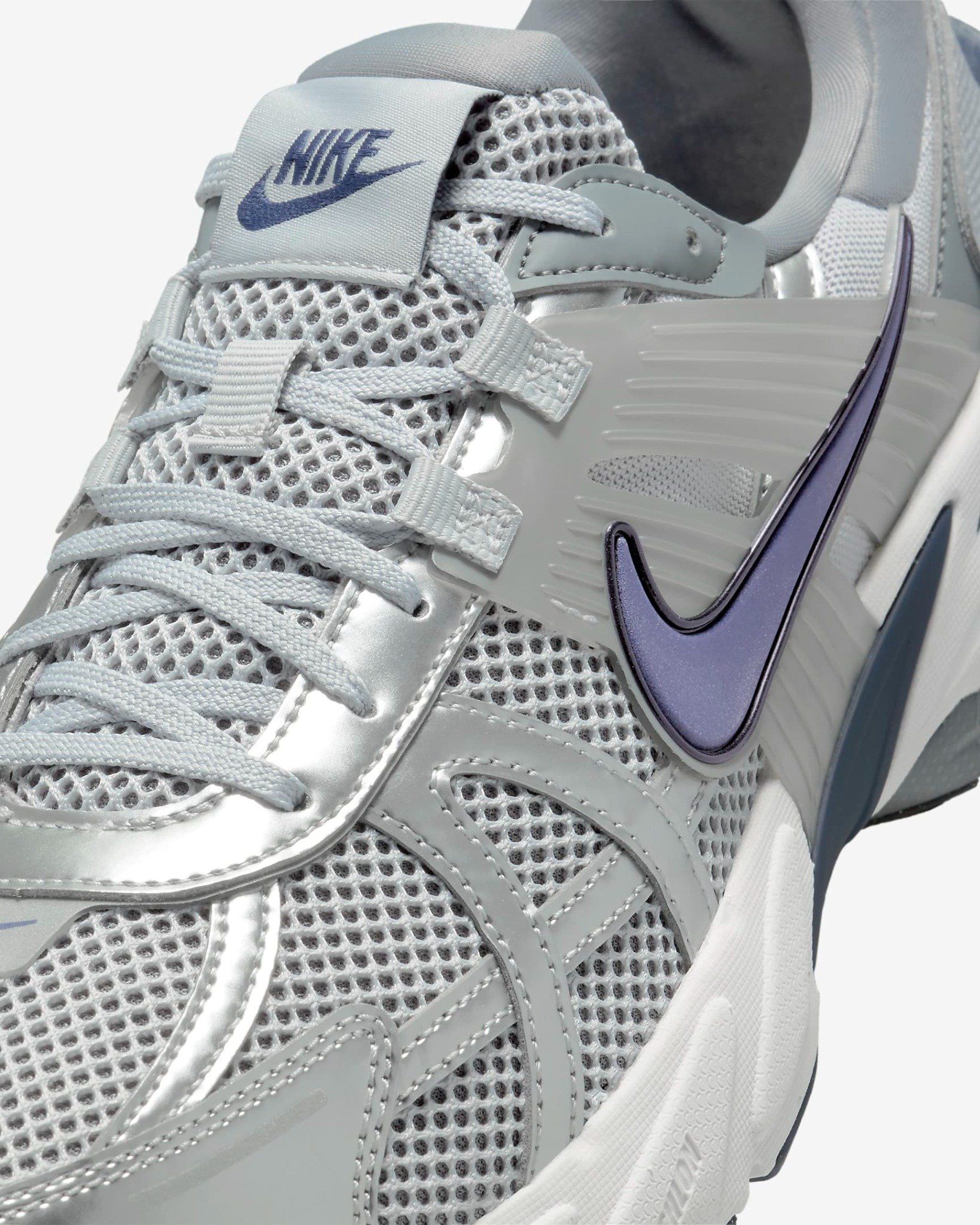 Nike - Giày thời trang thể thao Nam Nike V2K Run Shoes