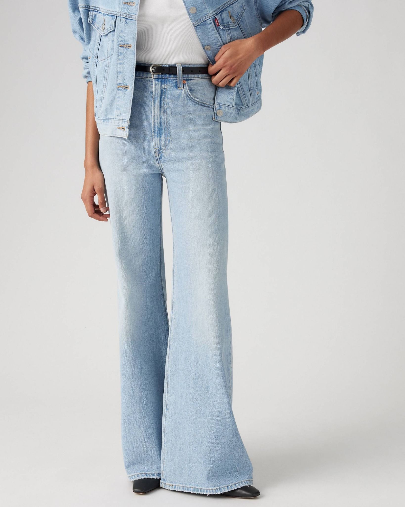 Levi's - Quần jeans cạp cap nữ Ribcage Bell Jeans