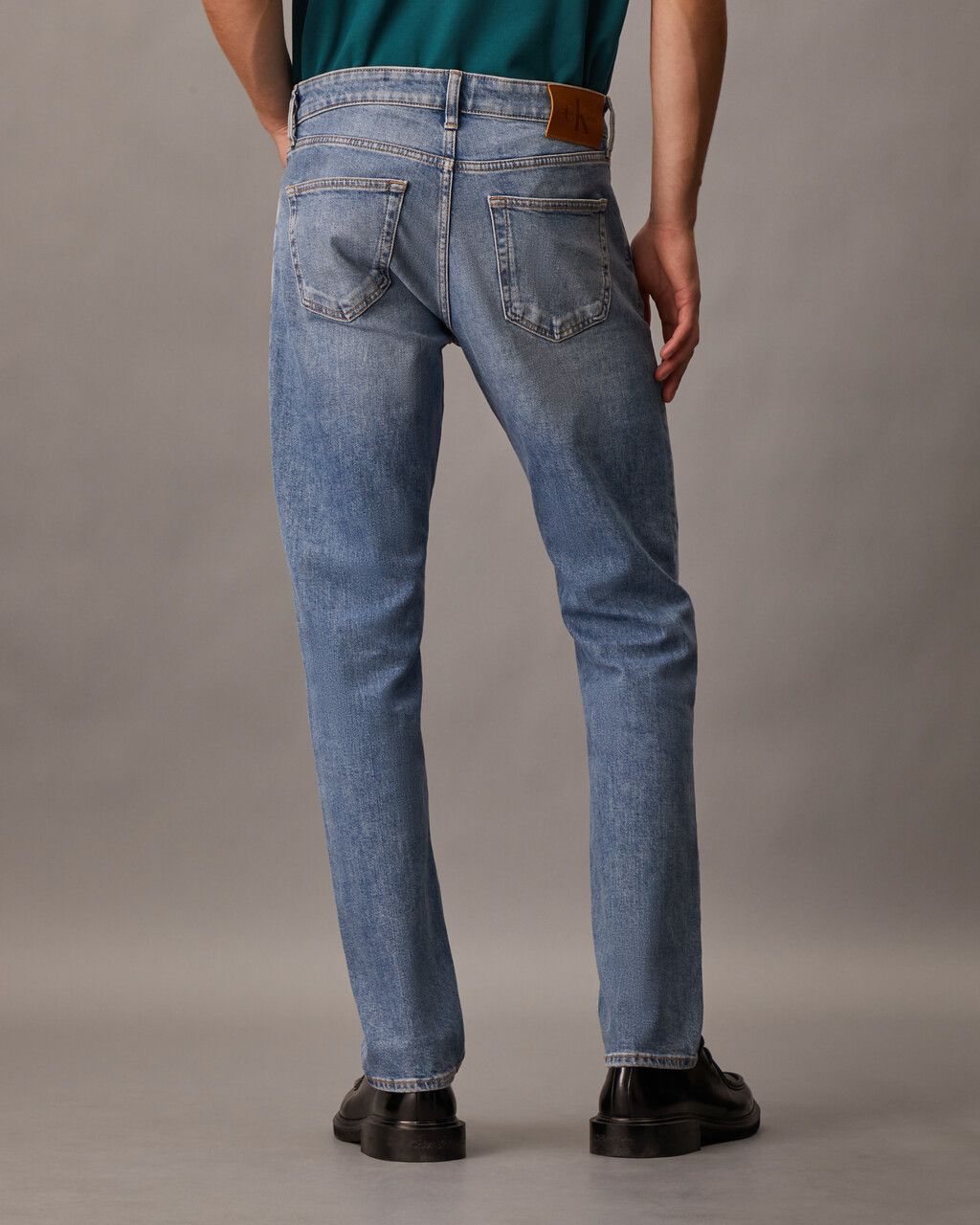 Calvin Klein - Quần jeans CK nam Italian Denim Authentic Straight Jeans