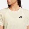 Nike - Áo tay ngắn Nữ Sportswear Club Essentials Tee