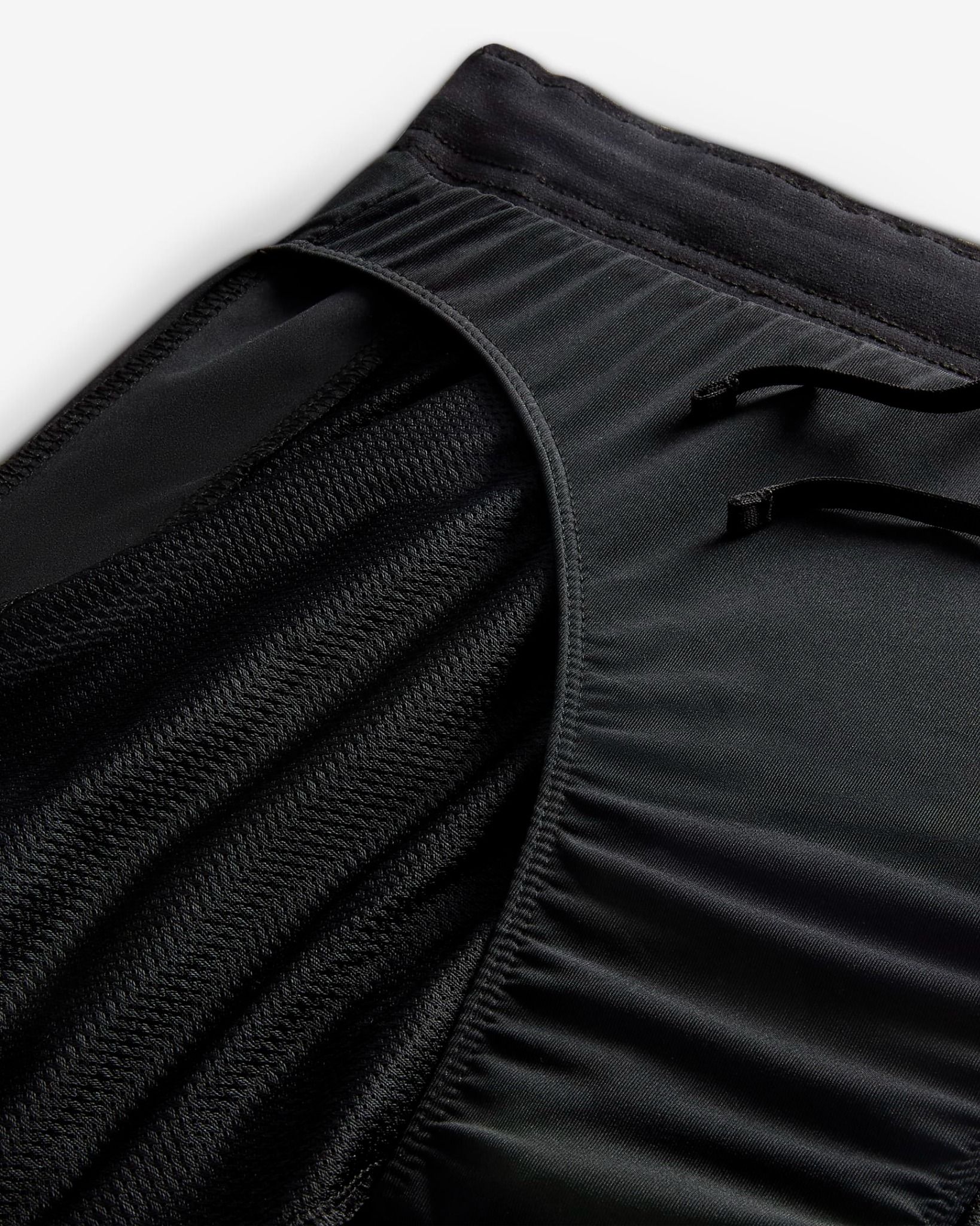 Nike - Quần ngắn thể thao Nam Challenger Swoosh Men's Dri-FIT Running Shorts