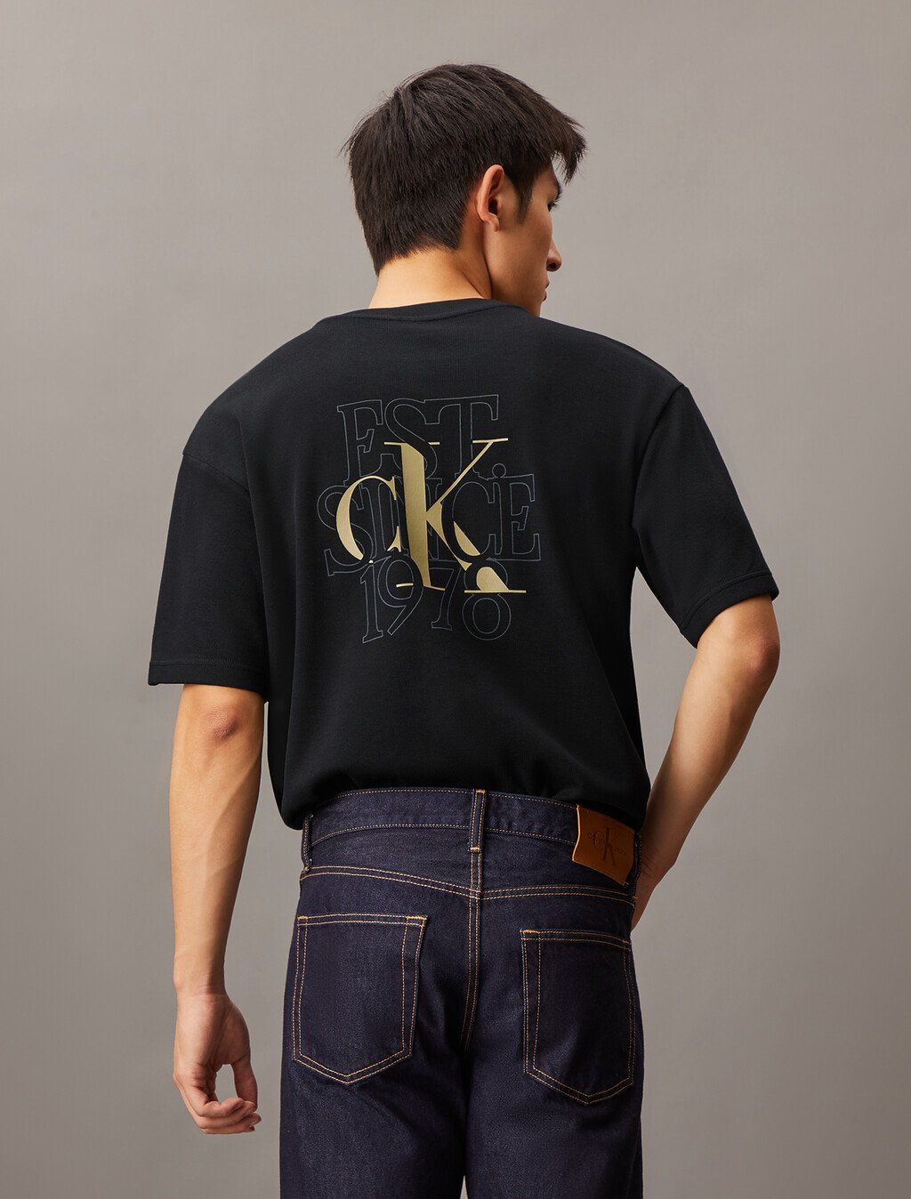 Calvin Klein - Áo nỉ thời trang CK nam Back Monogram Short Sleeve Sweatshirt