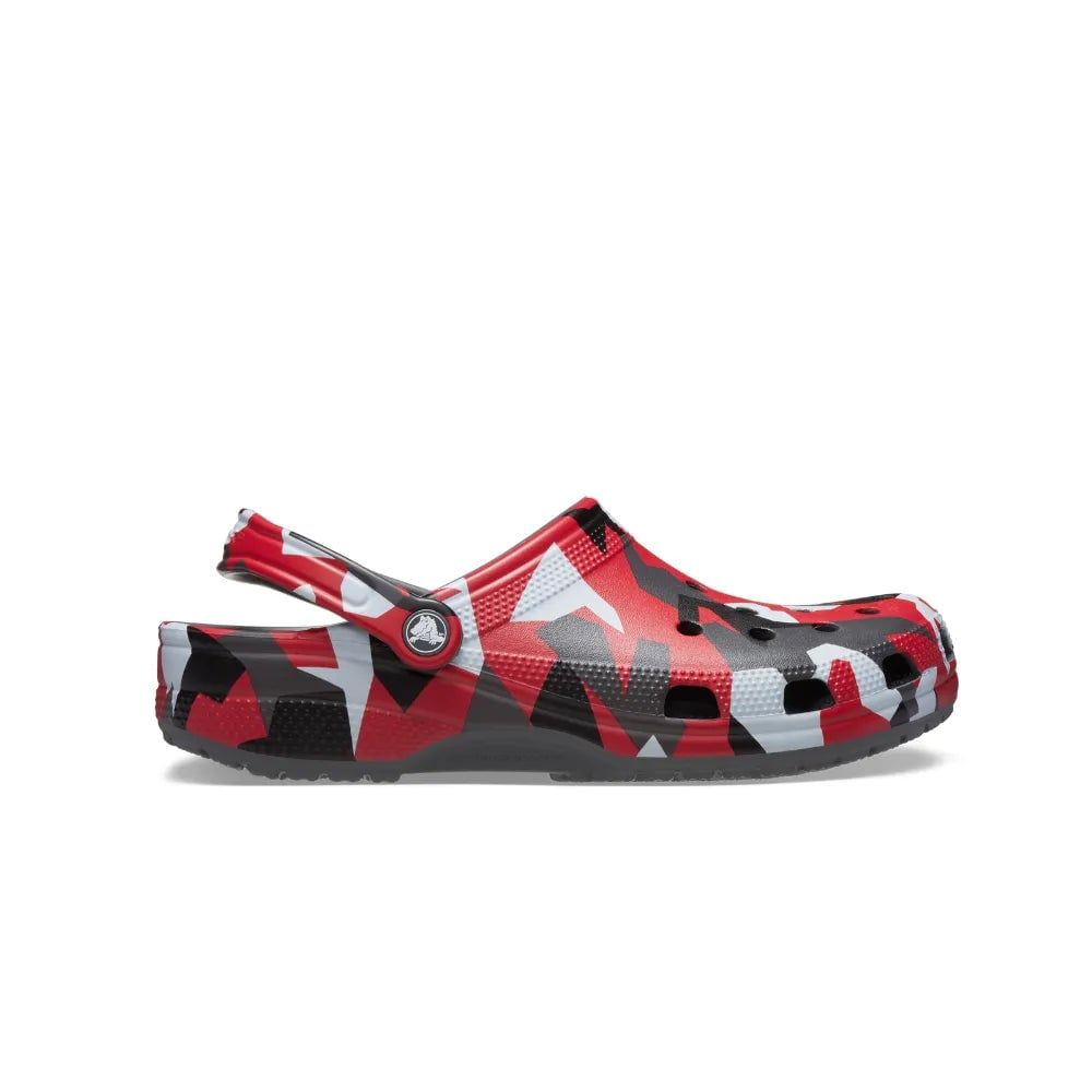 Crocs - Xăng đan nam nữ Classic Geo Camo Lifestyle Sandals