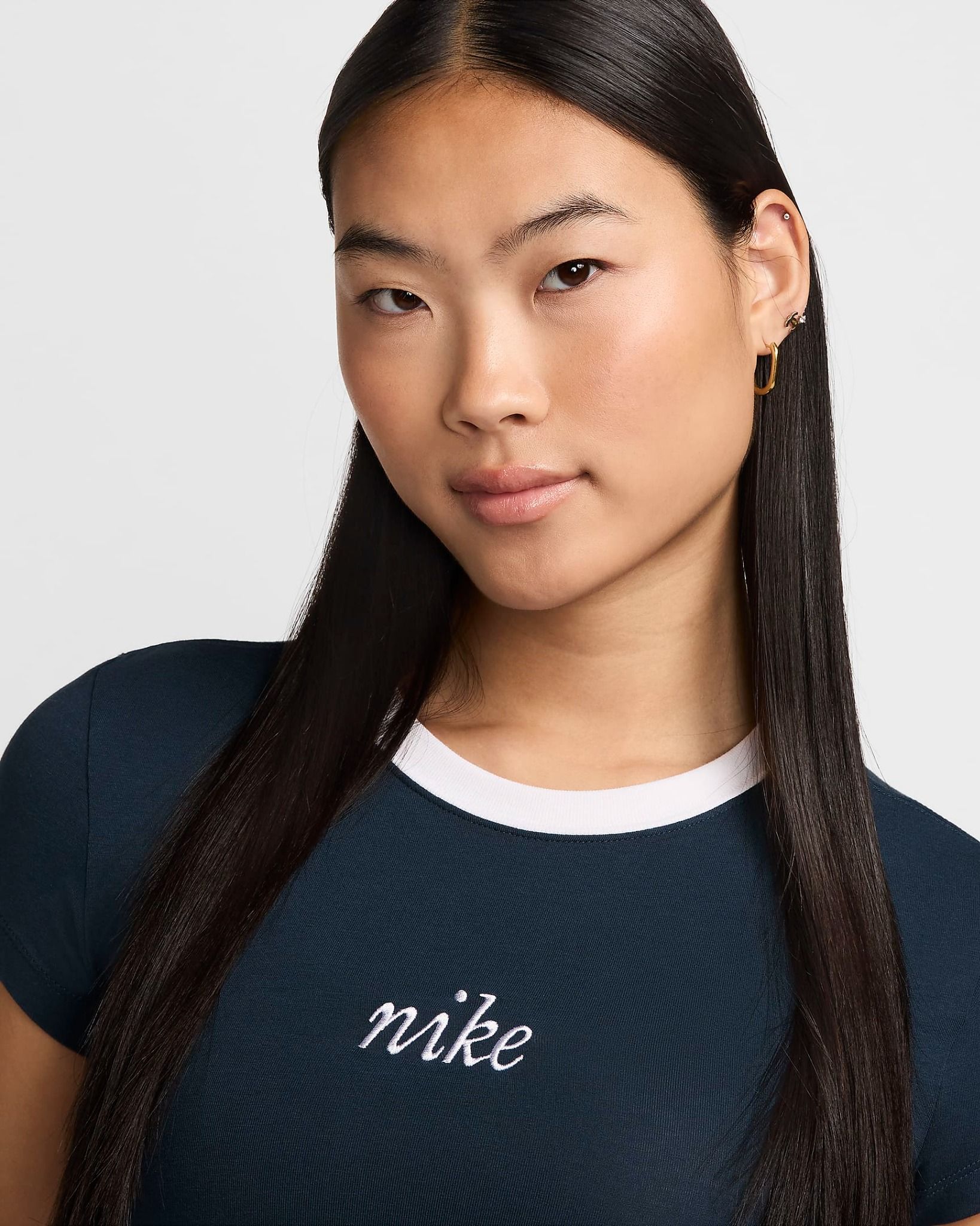 Nike - Áo thun thời trang Nữ Chill Knit Women's Slim Cropped Tee