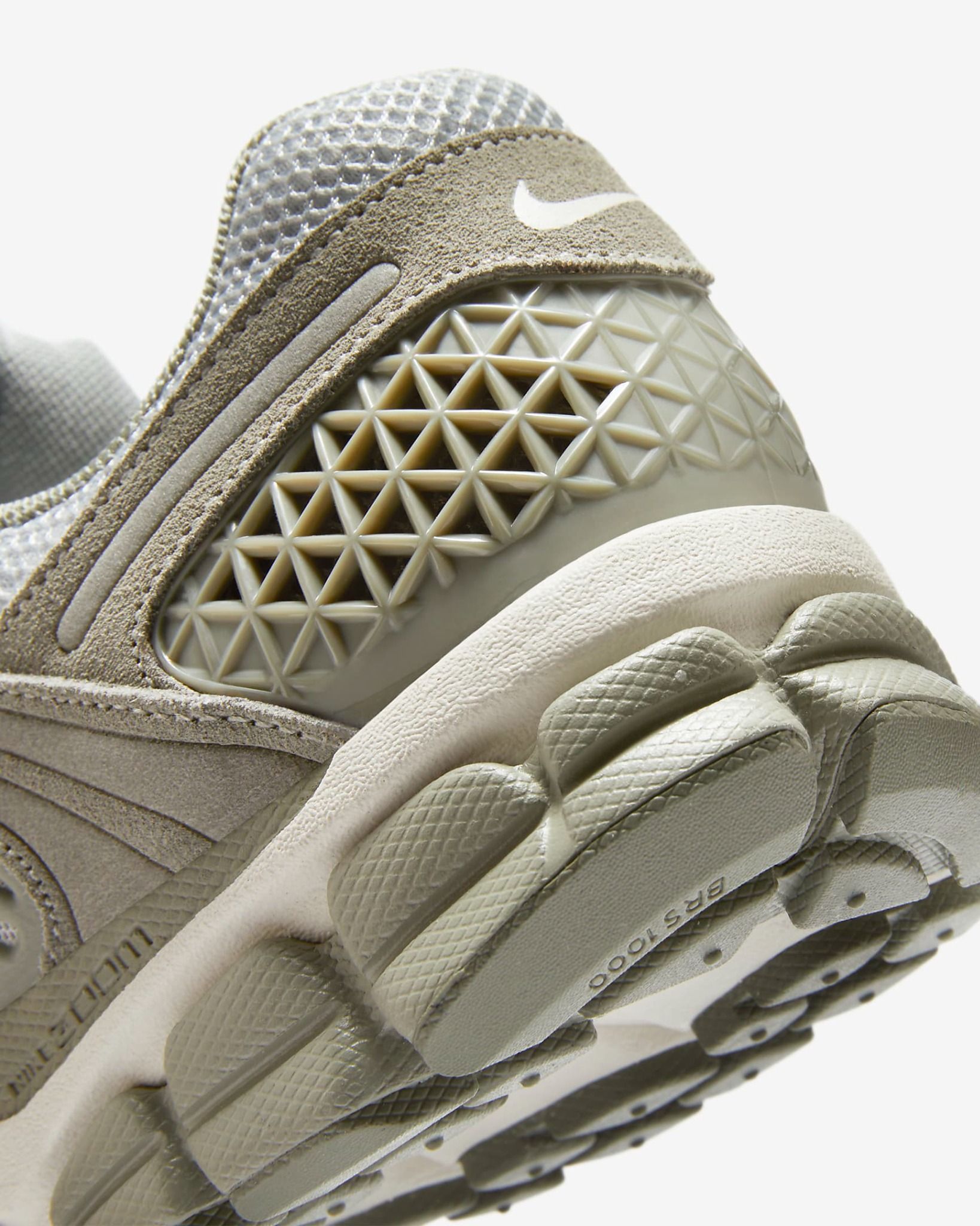 Nike - Giày thời trang thể thao Nam Zoom Vomero 5 Men's Shoes