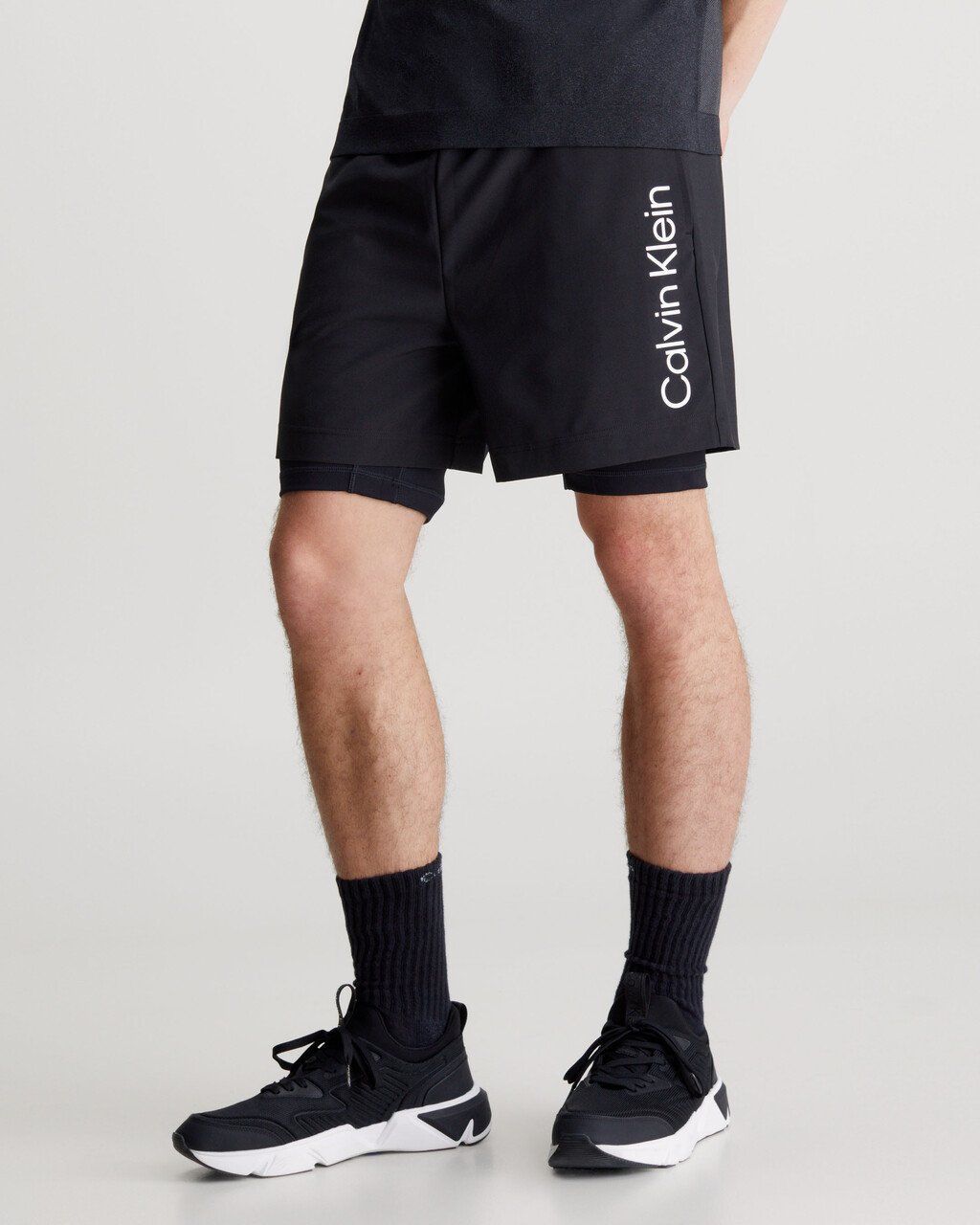 Calvin Klein - Quần ngắn thể thao nam 2-In-1 Gym Shorts