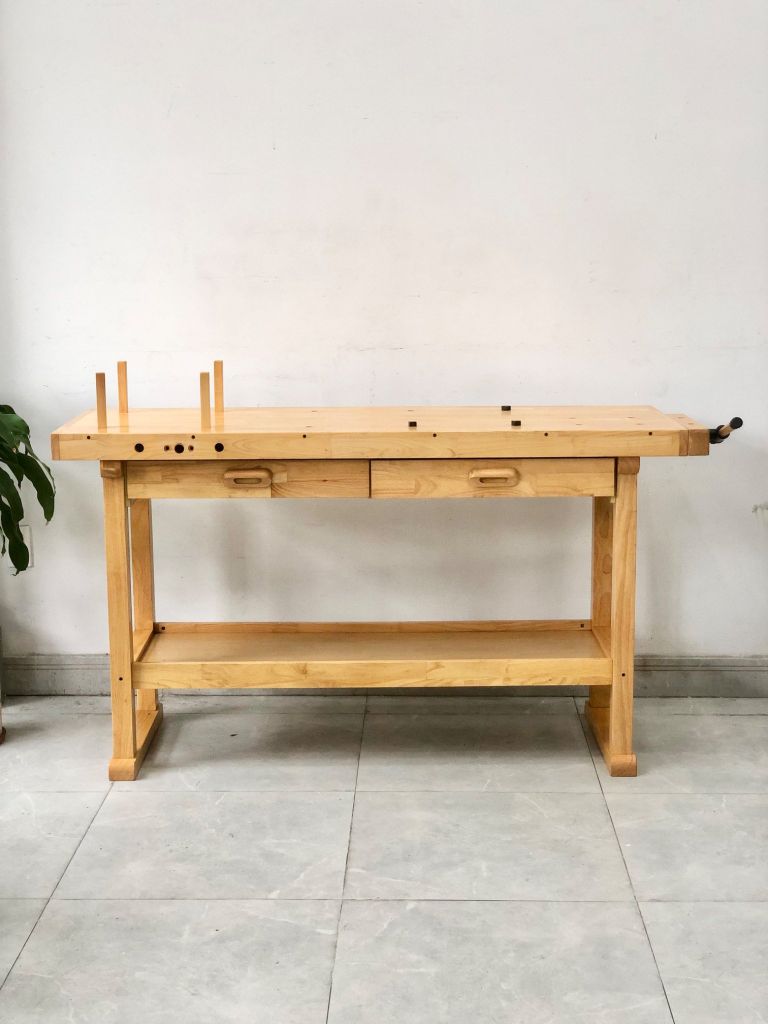 Bàn Công Cụ #4119