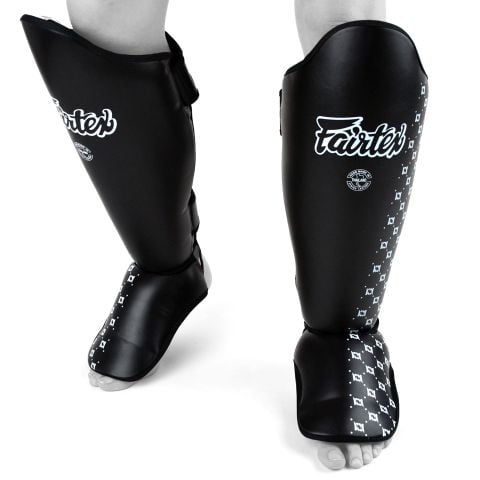 Bảo Hộ Chân Fairtex Sp5 Competition Muay Thai Shin Guards - Black