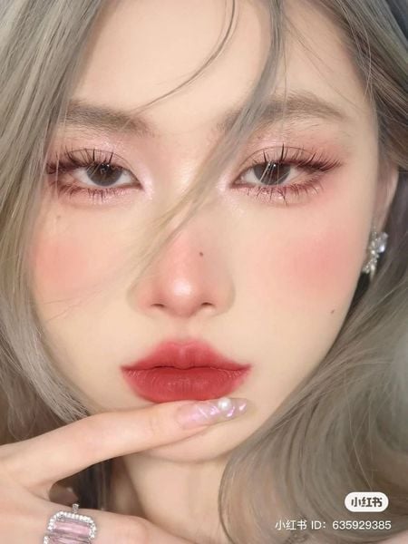 Son Bobbi Brown Luxe Matte 04 Claret