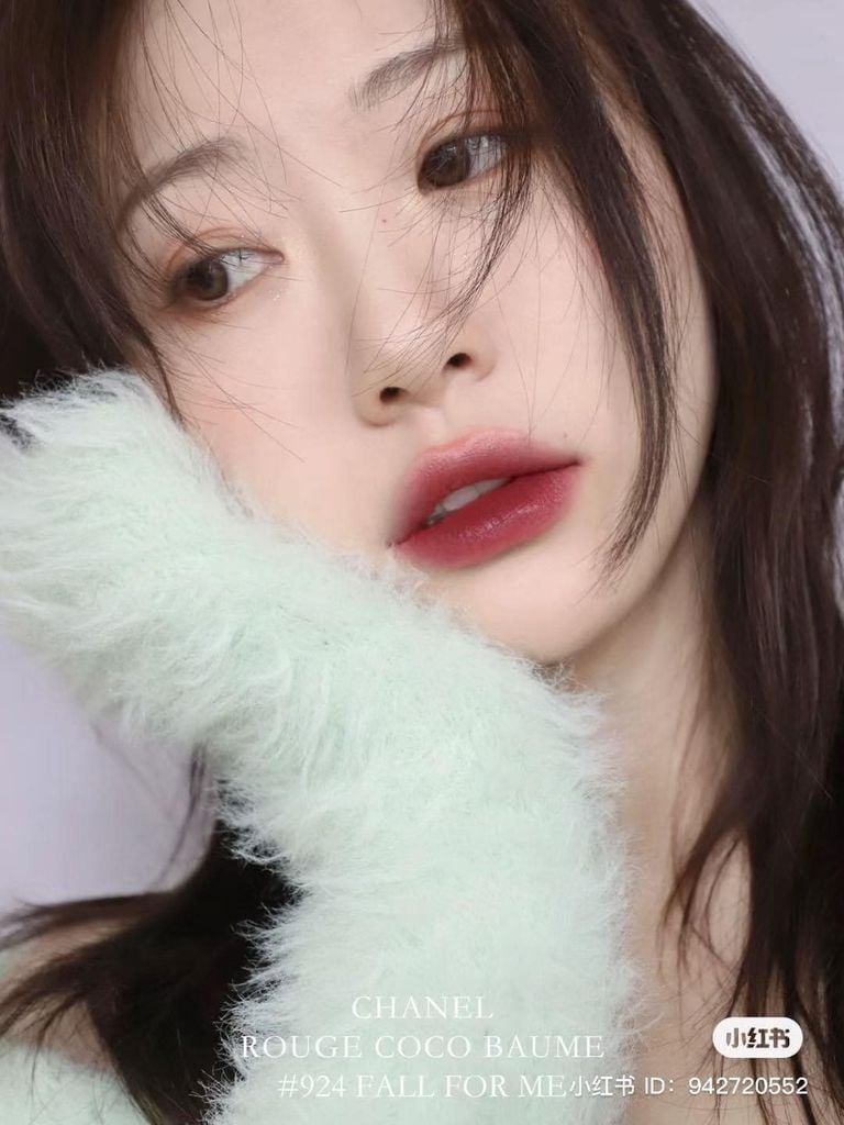Son Dưỡng Chanel Rouge Coco Baume 924 Fall For Me - Màu Đỏ Đất