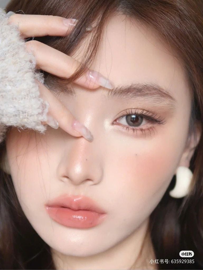 Son Kem YSL 620 Peach Subversion