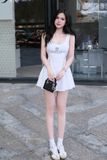 Đầm Ngắn Lacemix Open Neck