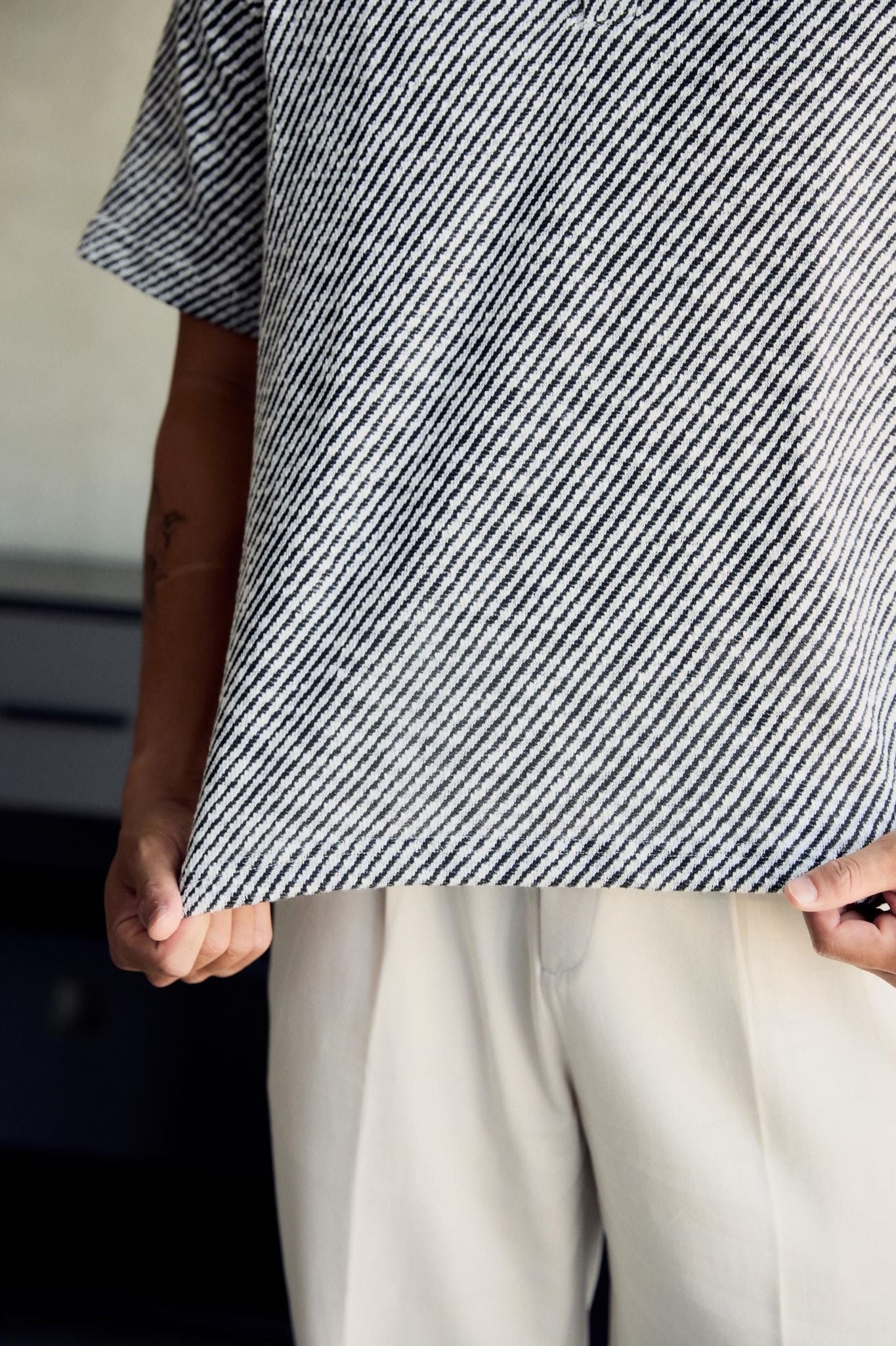 Áo Thun Boxy Diagline Colors