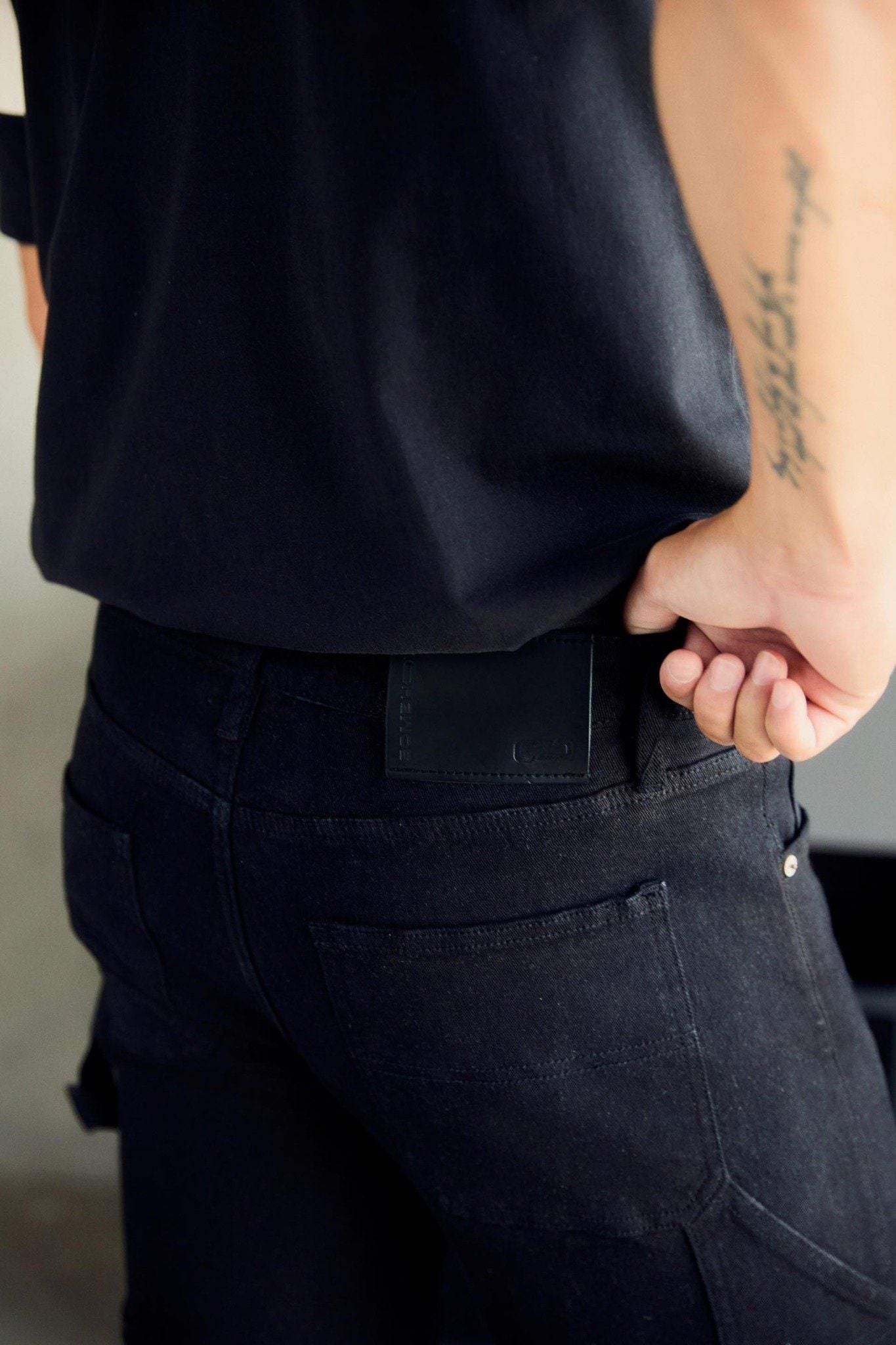 Quần Jean Flare Details Black