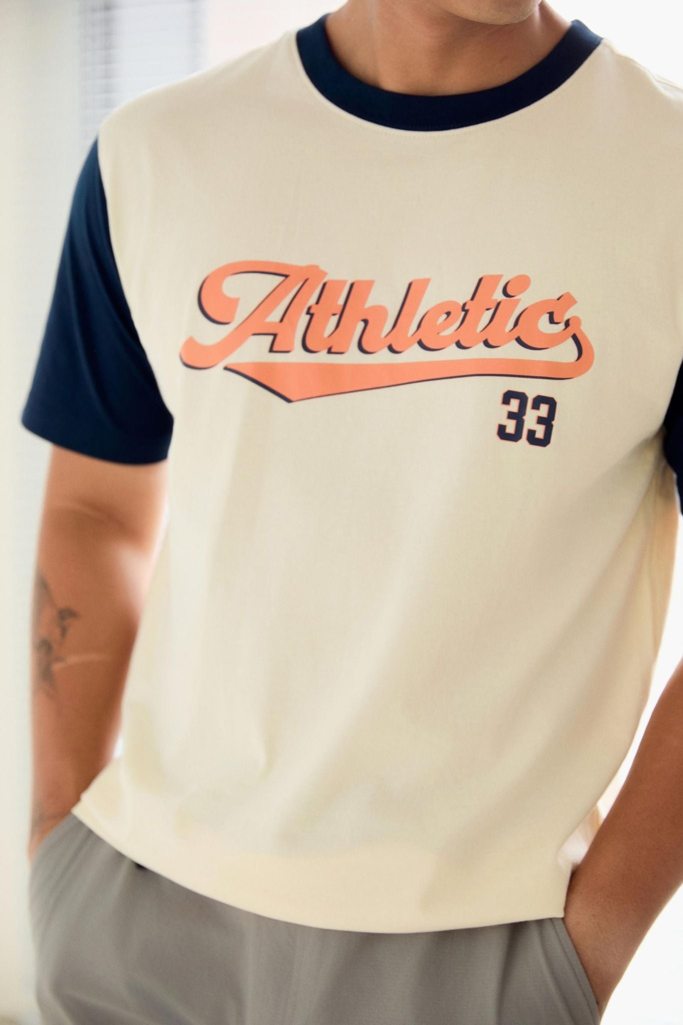 Áo Thun Athletic Blue Sleeves 33