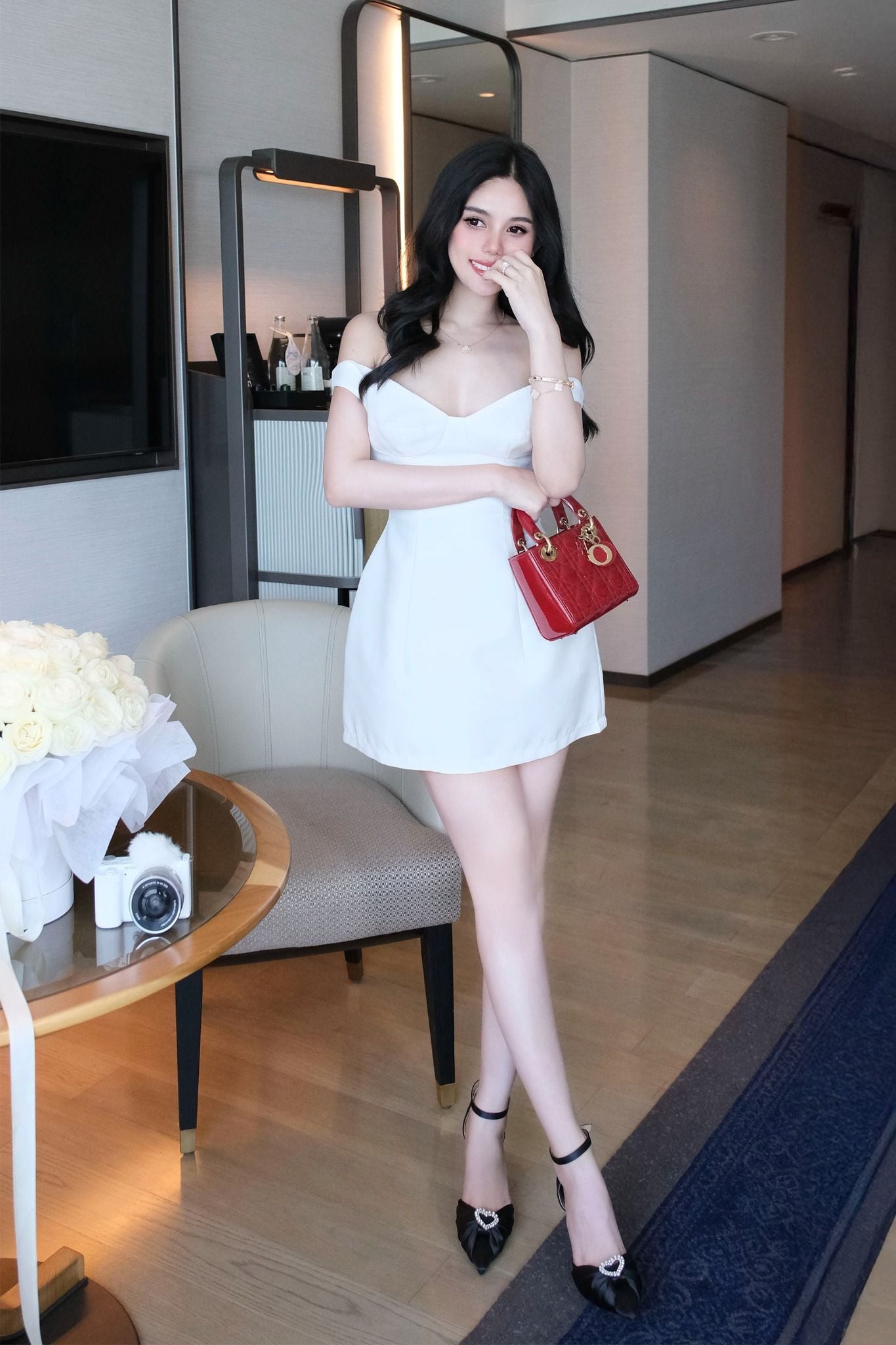 Đầm Ngắn Shoulder Waist Impress