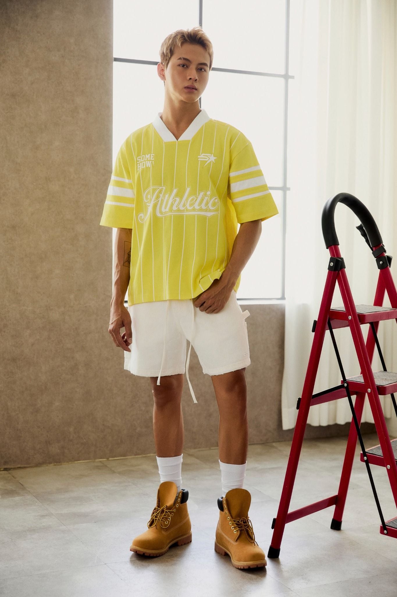 Áo Thun Boxy Athletic Stripes