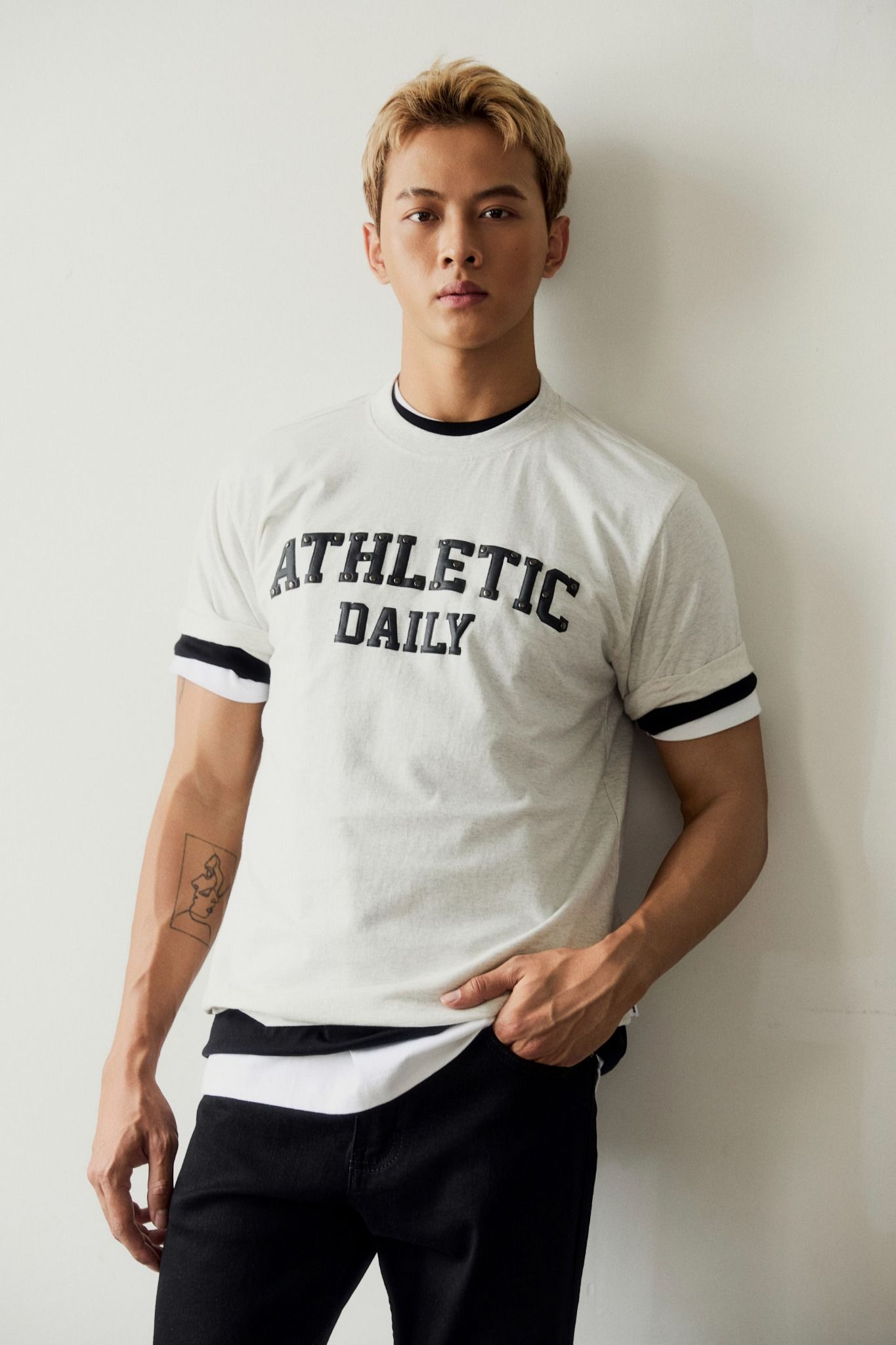 Áo Thun Daily Wear Emboss