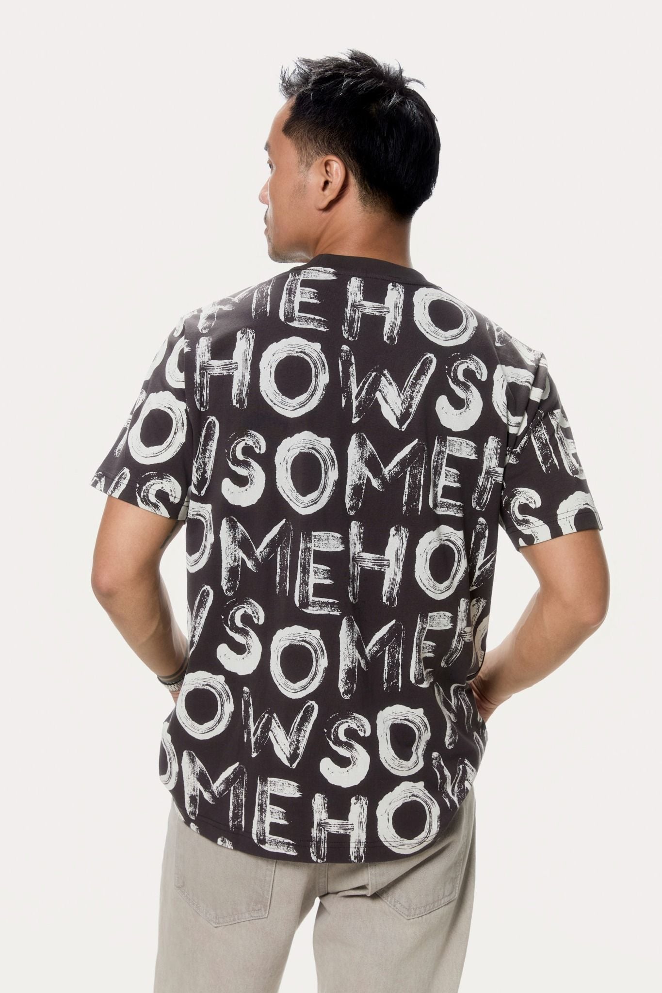  Áo Thun Regular Grand Typo 