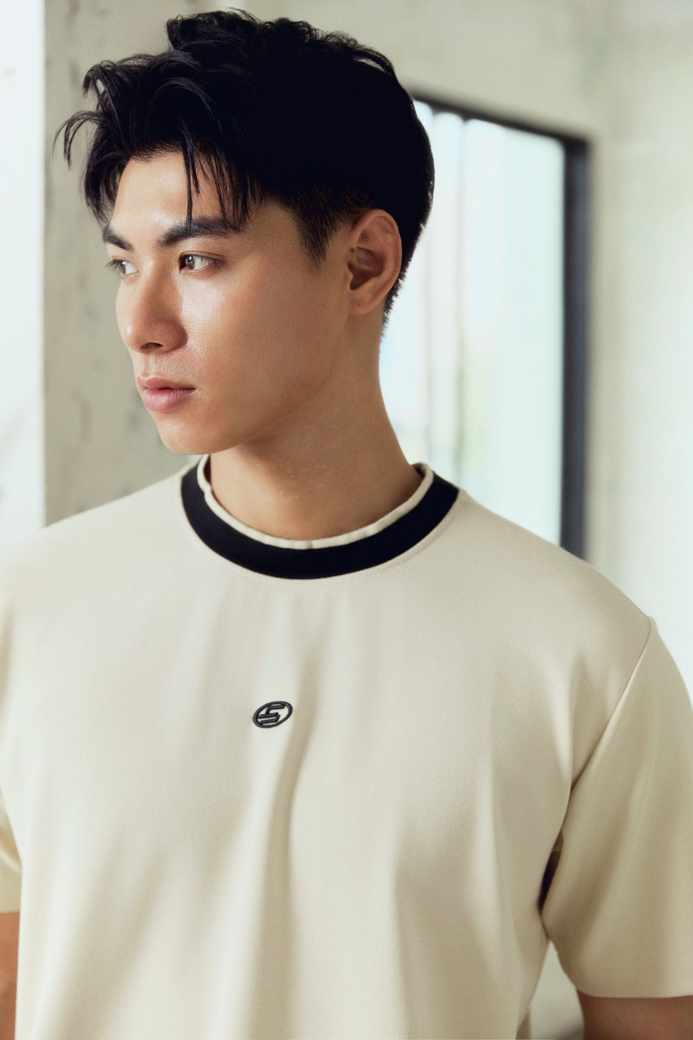 Áo Thun Lining Mixed Neck