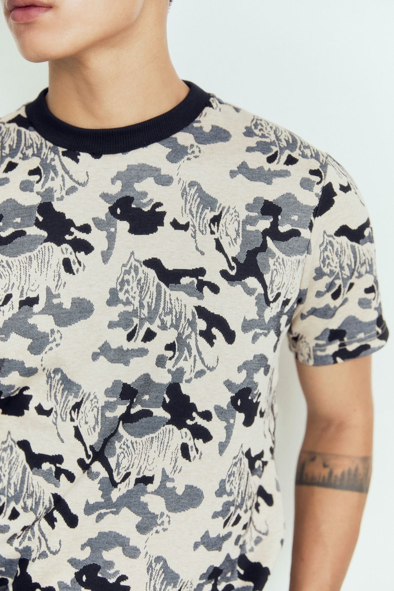 Áo Thun Camouflage Tiger