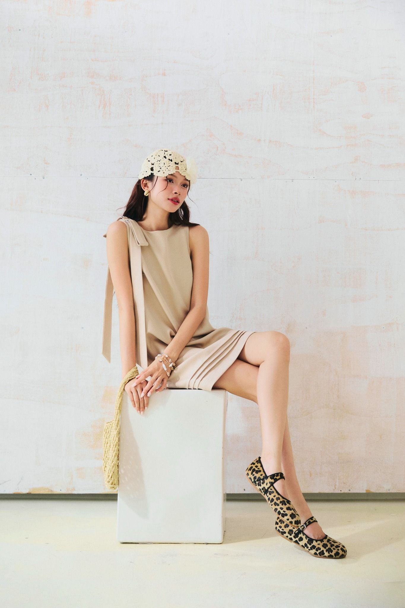 Đầm Ngắn Sleeveless Shoulder Detail