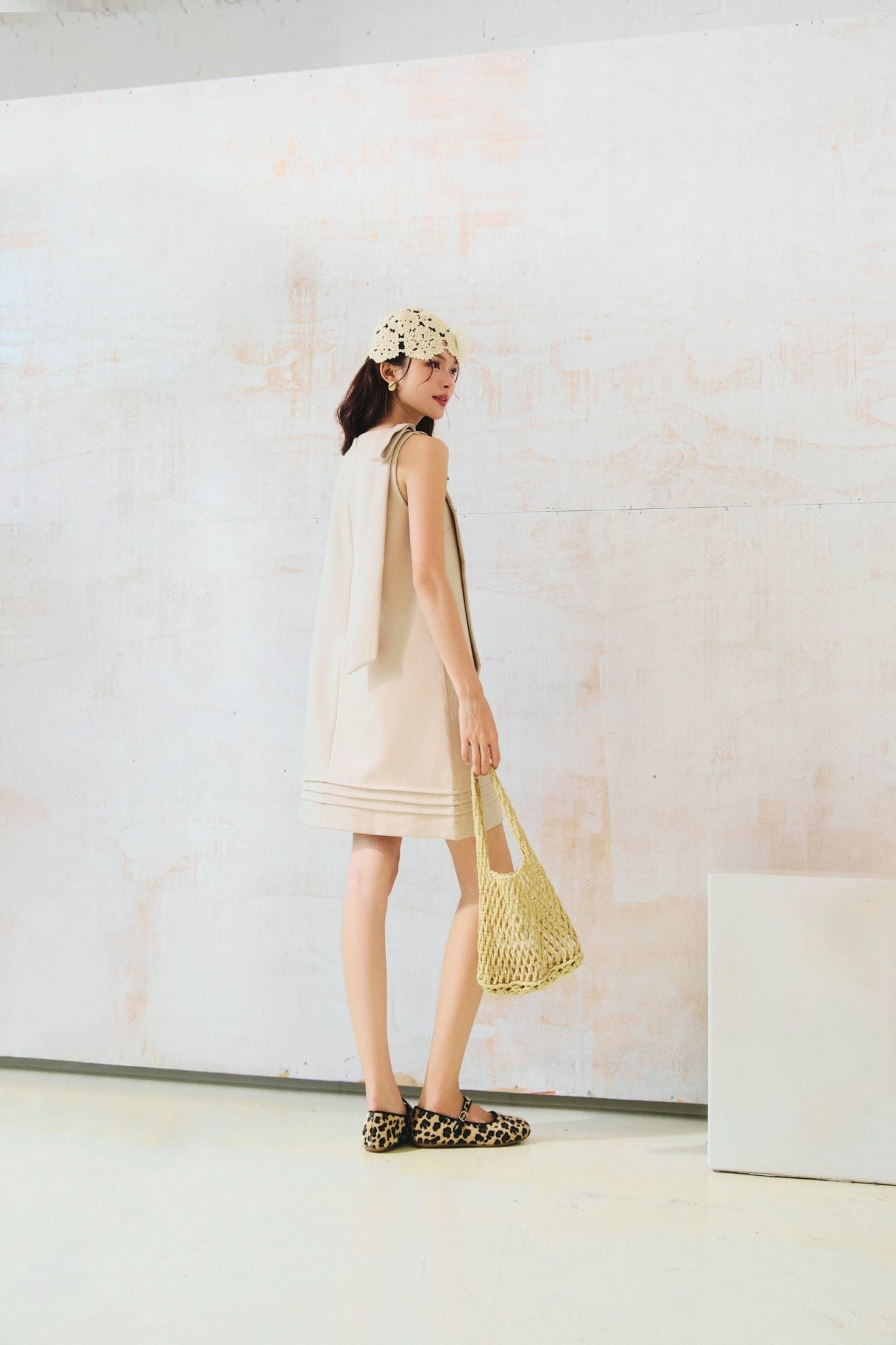 Đầm Ngắn Sleeveless Shoulder Detail