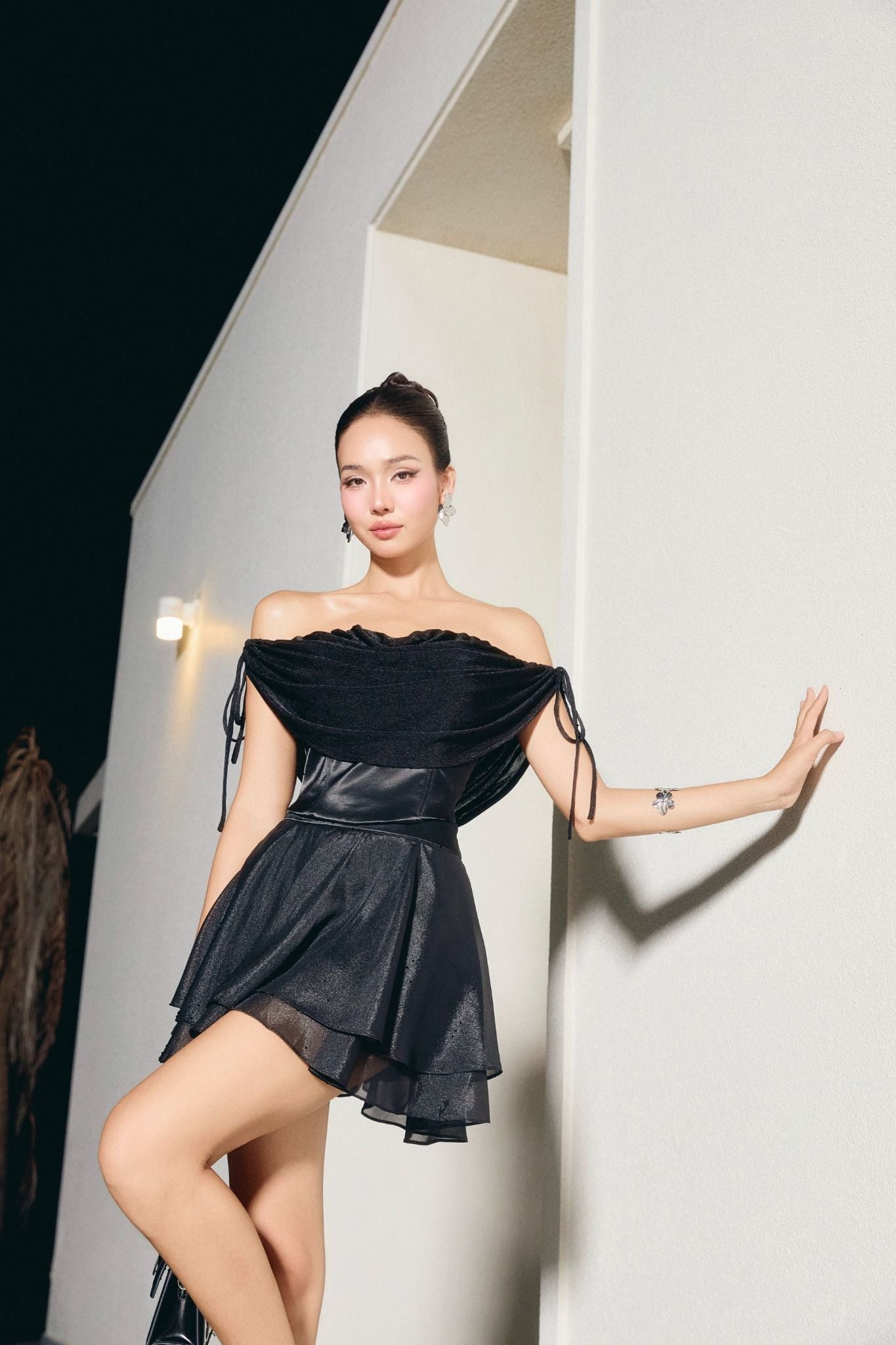 Áo Elegant Flowy Gathering