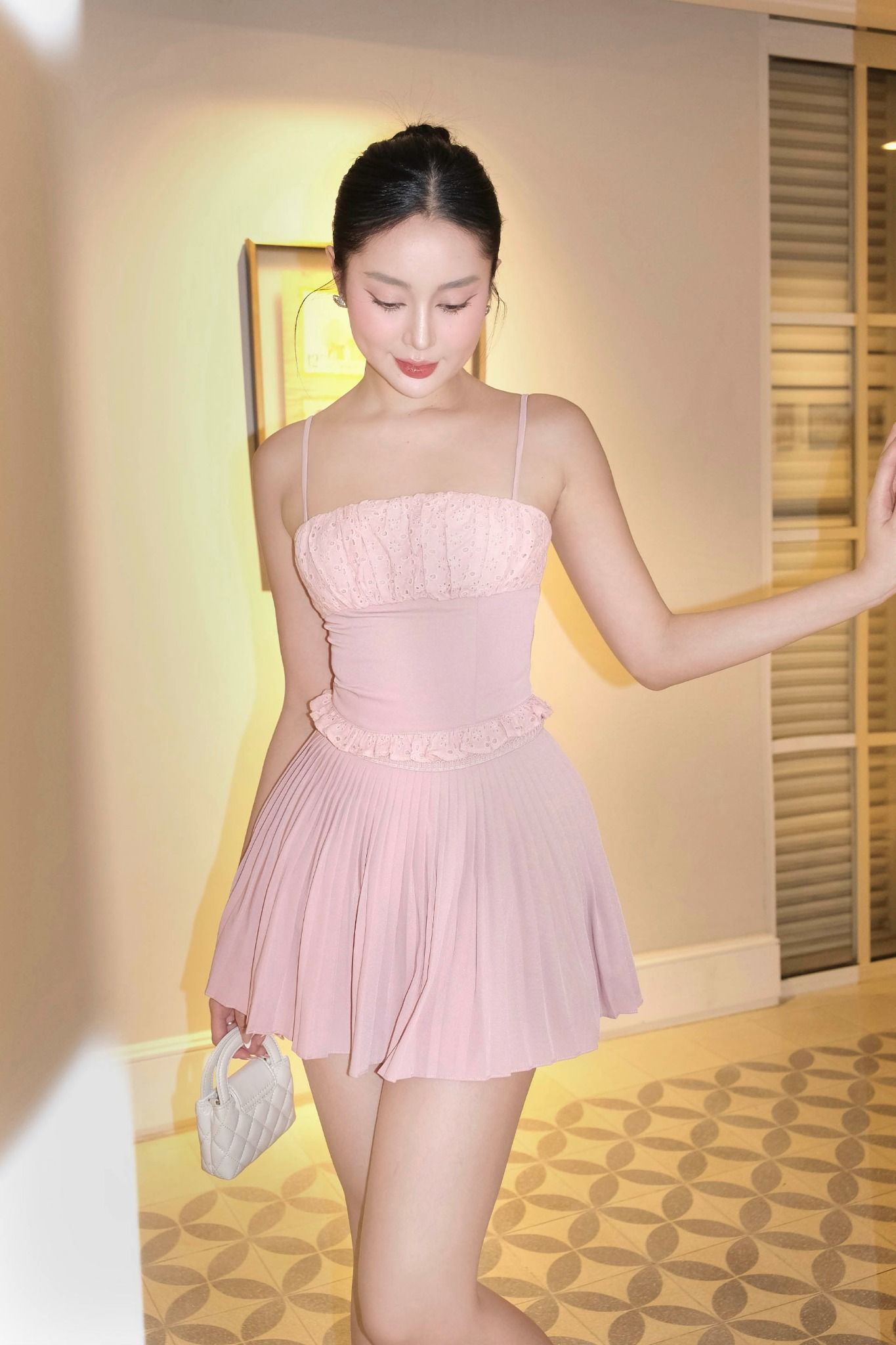 Set Áo Shoulder Reveal Top Short Skirt