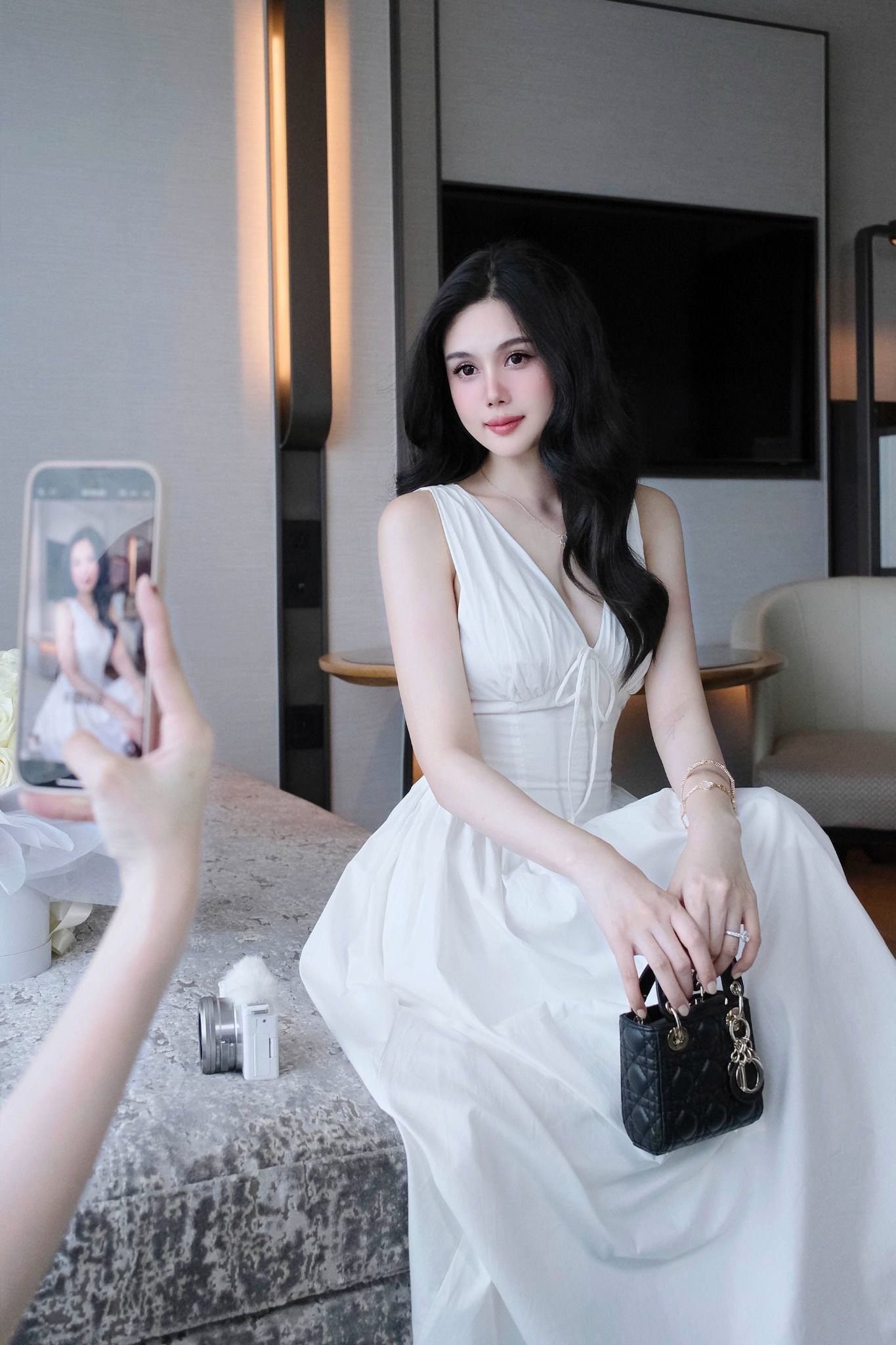 Đầm Dài Vneck Maxi Flowy