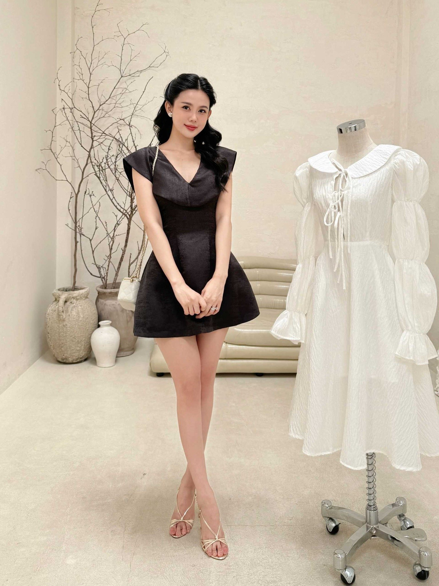 Đầm Ngắn Sleeveless Romantic