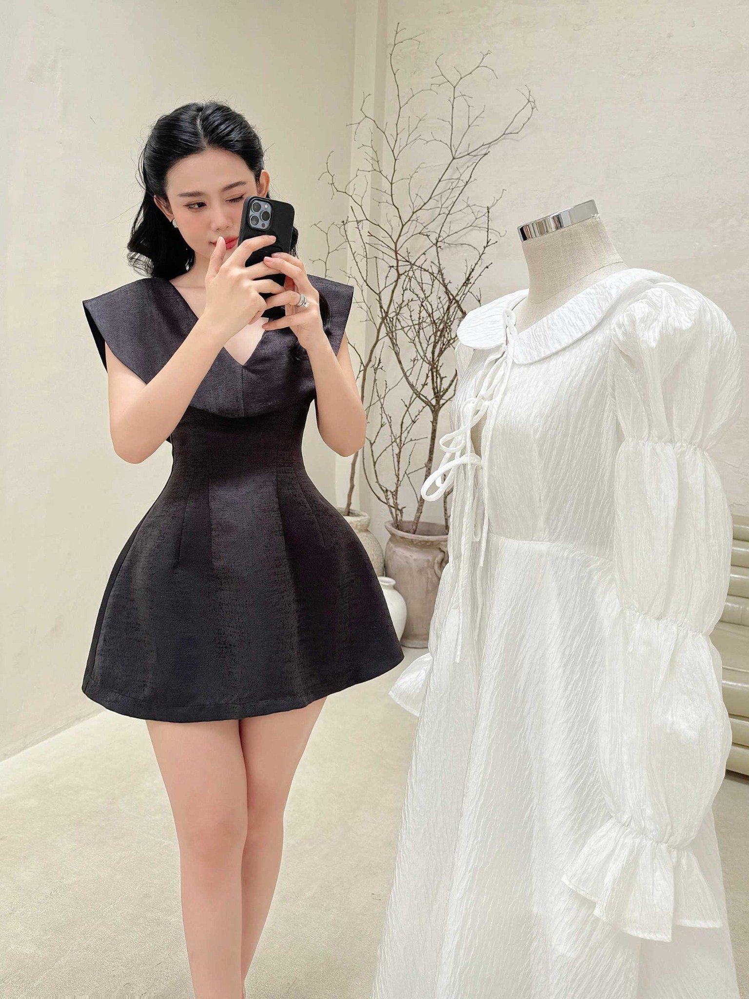 Đầm Ngắn Sleeveless Romantic