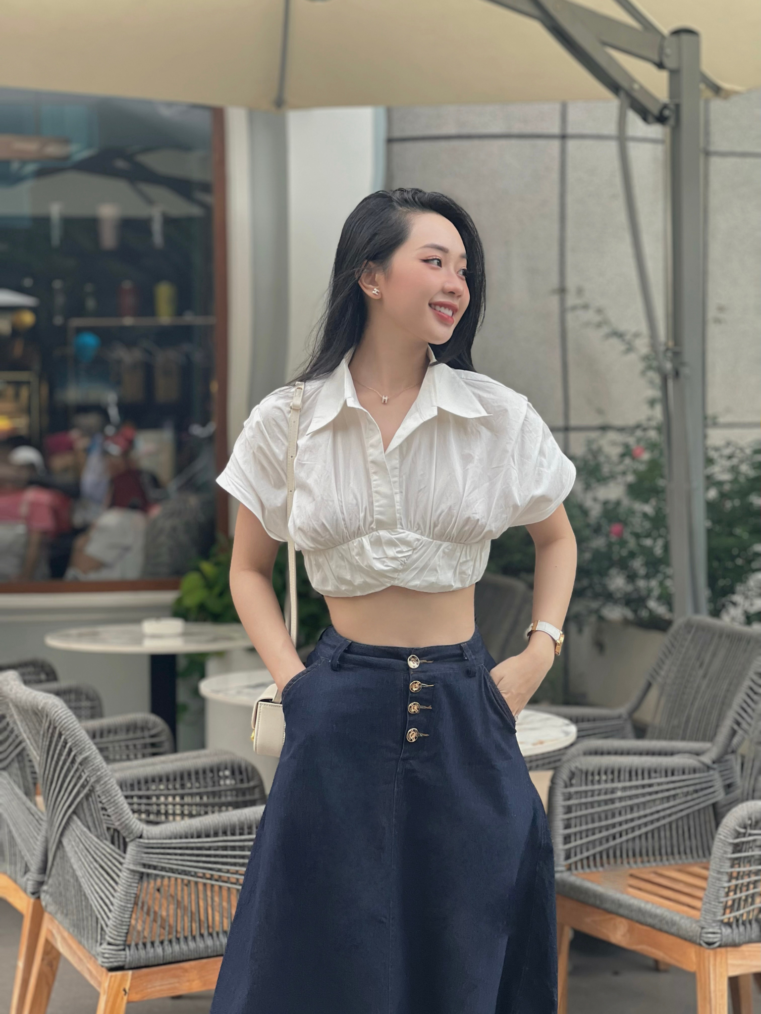 Áo Croptop Shirt Pump