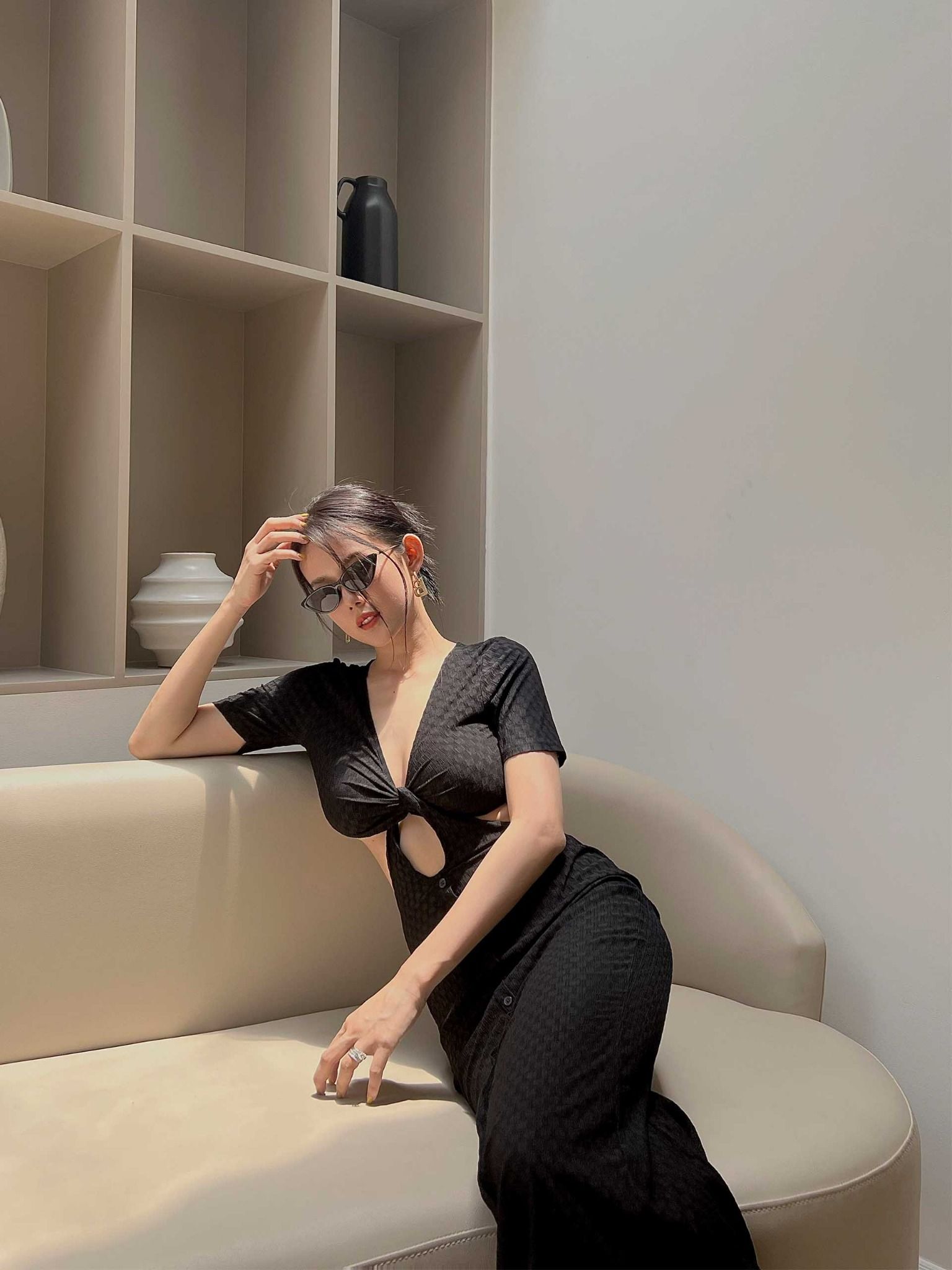 Đầm Dài Twisted Chest Dress