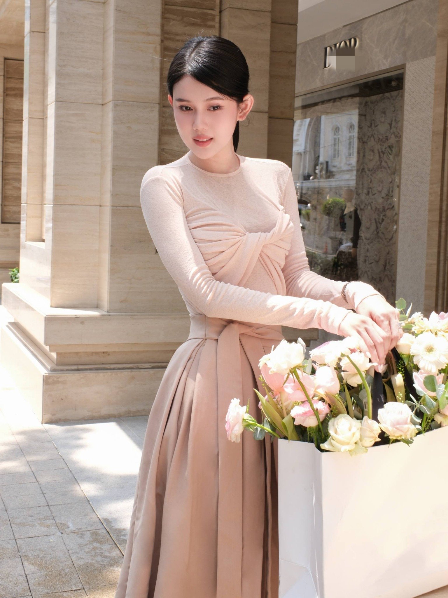 Set Áo Twist Long Sleeves Gown Pleat Skirt