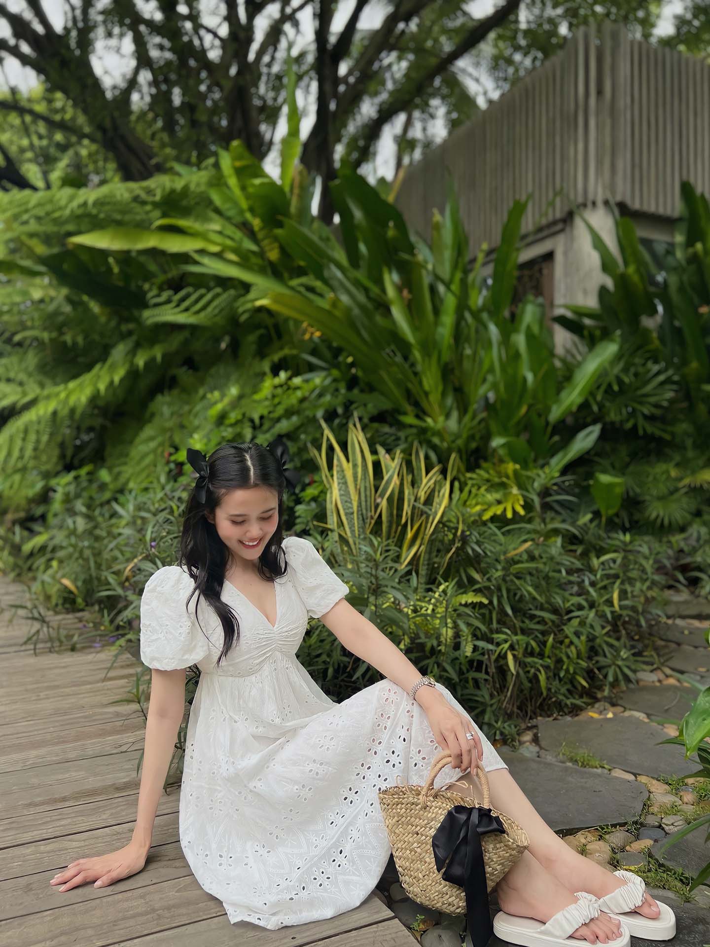 Đầm Maxi V-neck Flower Pattern