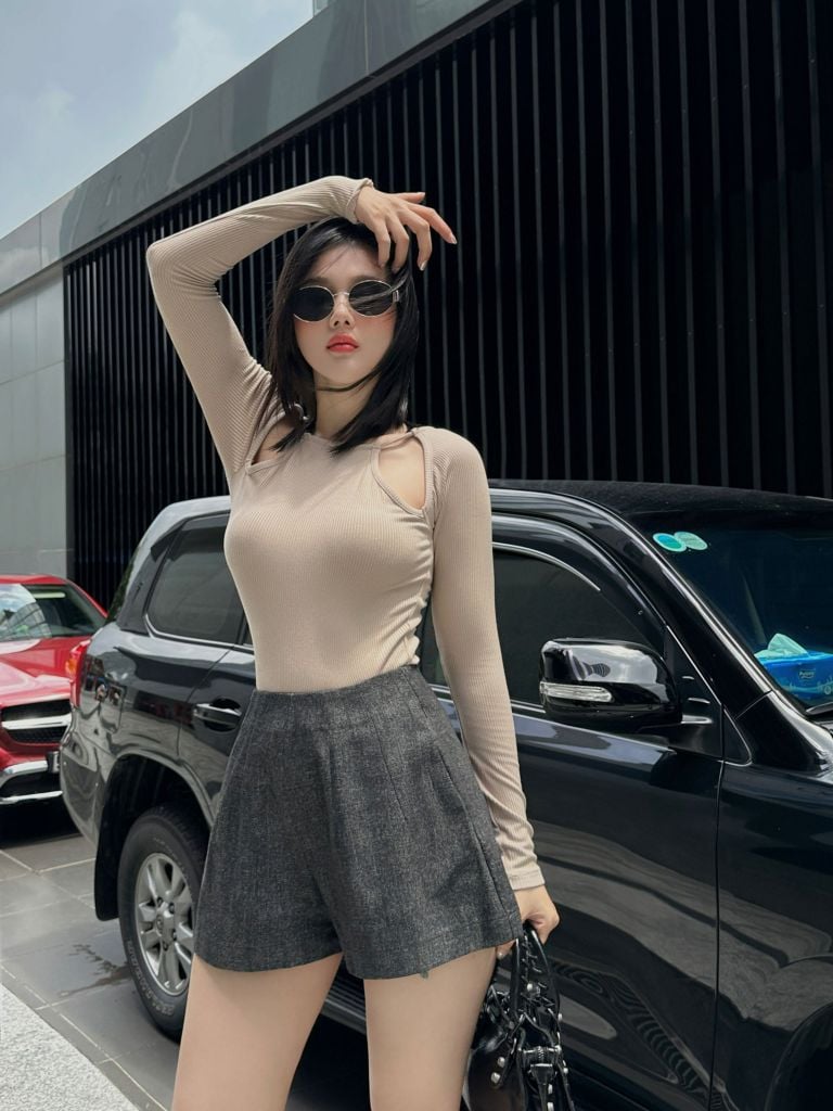  Áo Long Sleeves Shoulder Cuts 