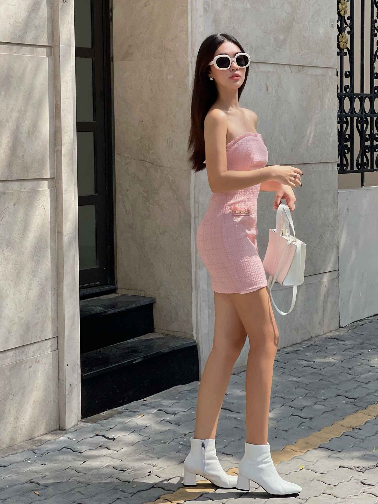 Đầm Ngắn Strapless Golden Chain