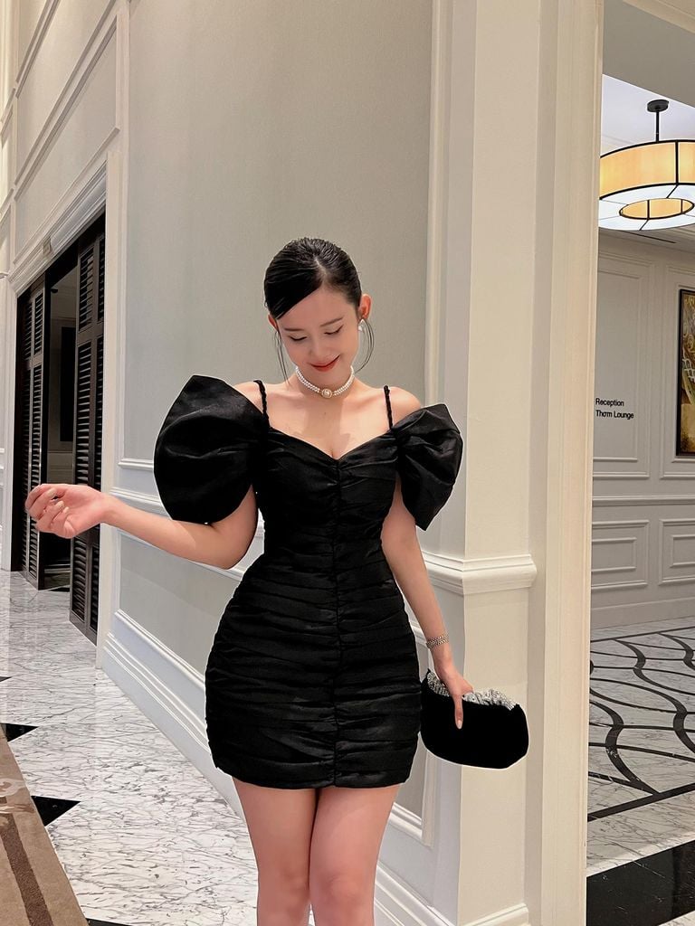 Đầm Ngắn Body Full Ruffle 
