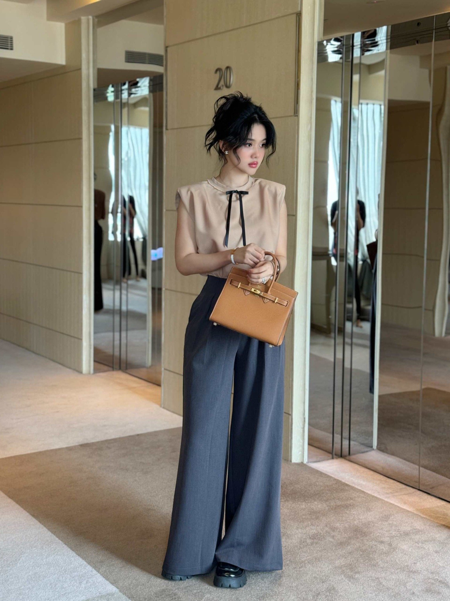 Set Bộ Loose Sleeveless Top Straight Pant