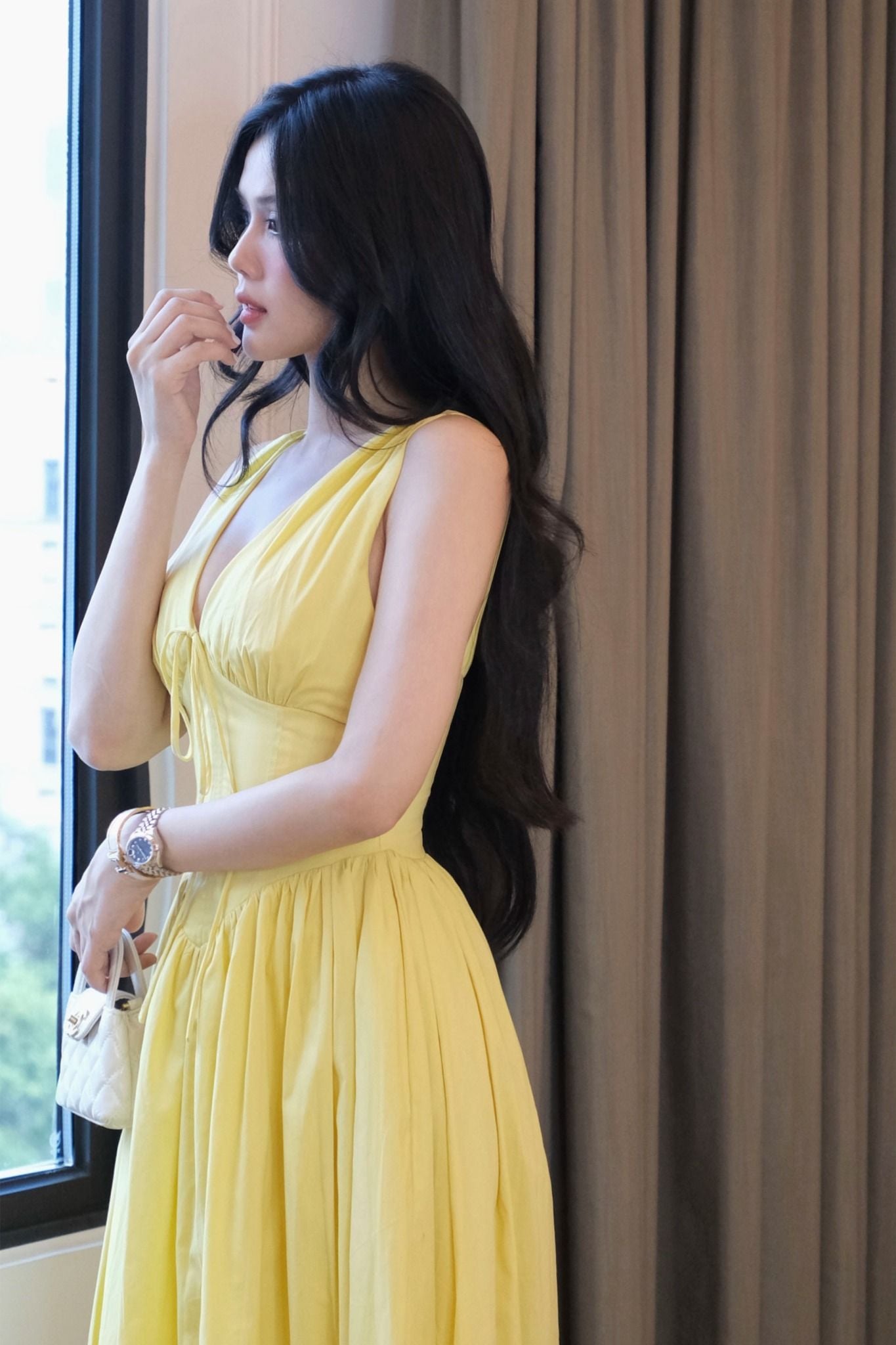 Đầm Dài Vneck Maxi Flowy