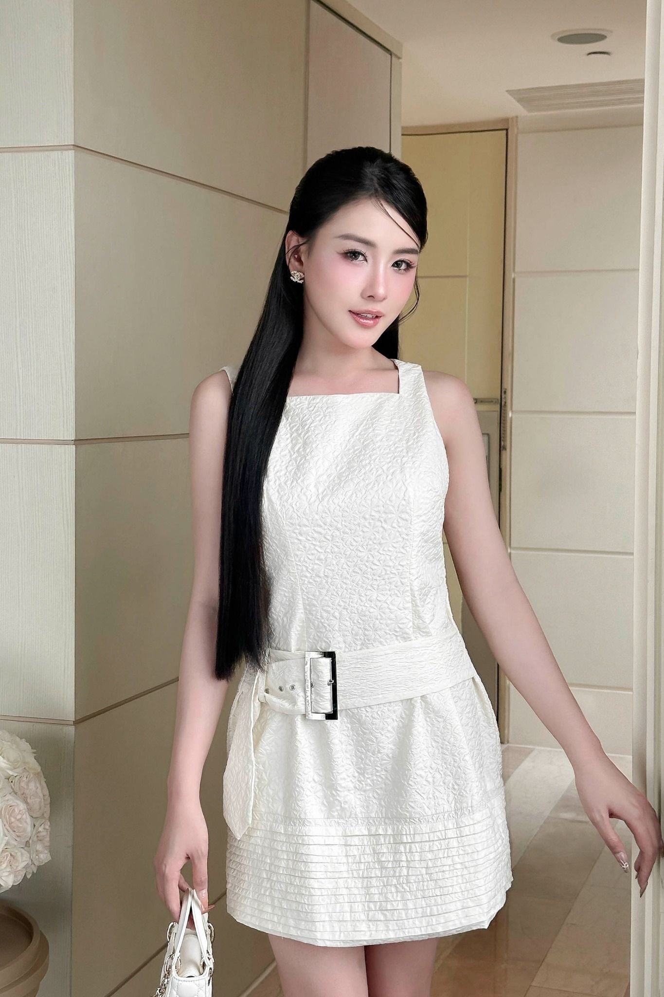 Đầm Ngắn Stone Mat Frame