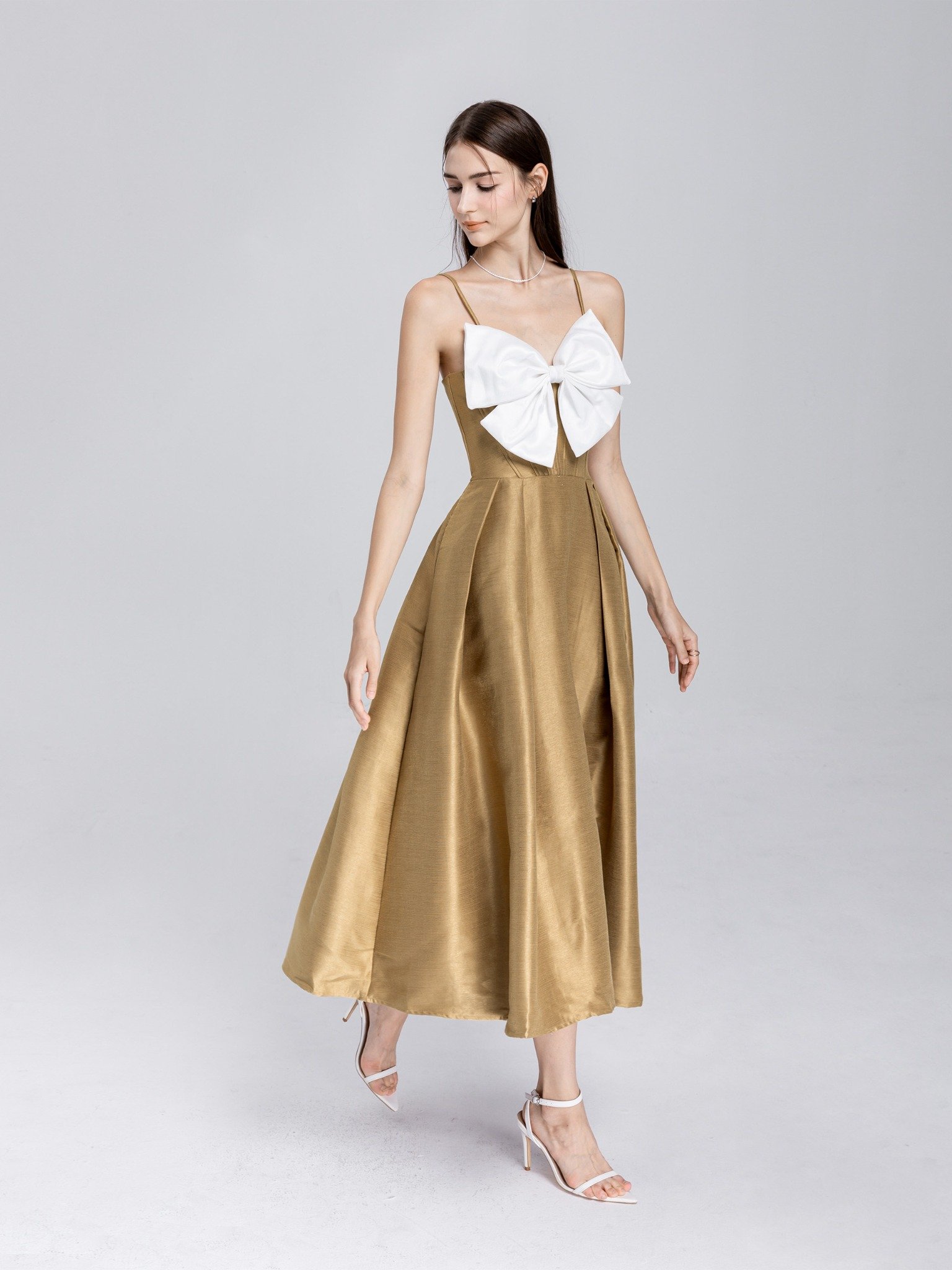 Đầm Dài Gentle Centre Bowtie Gown