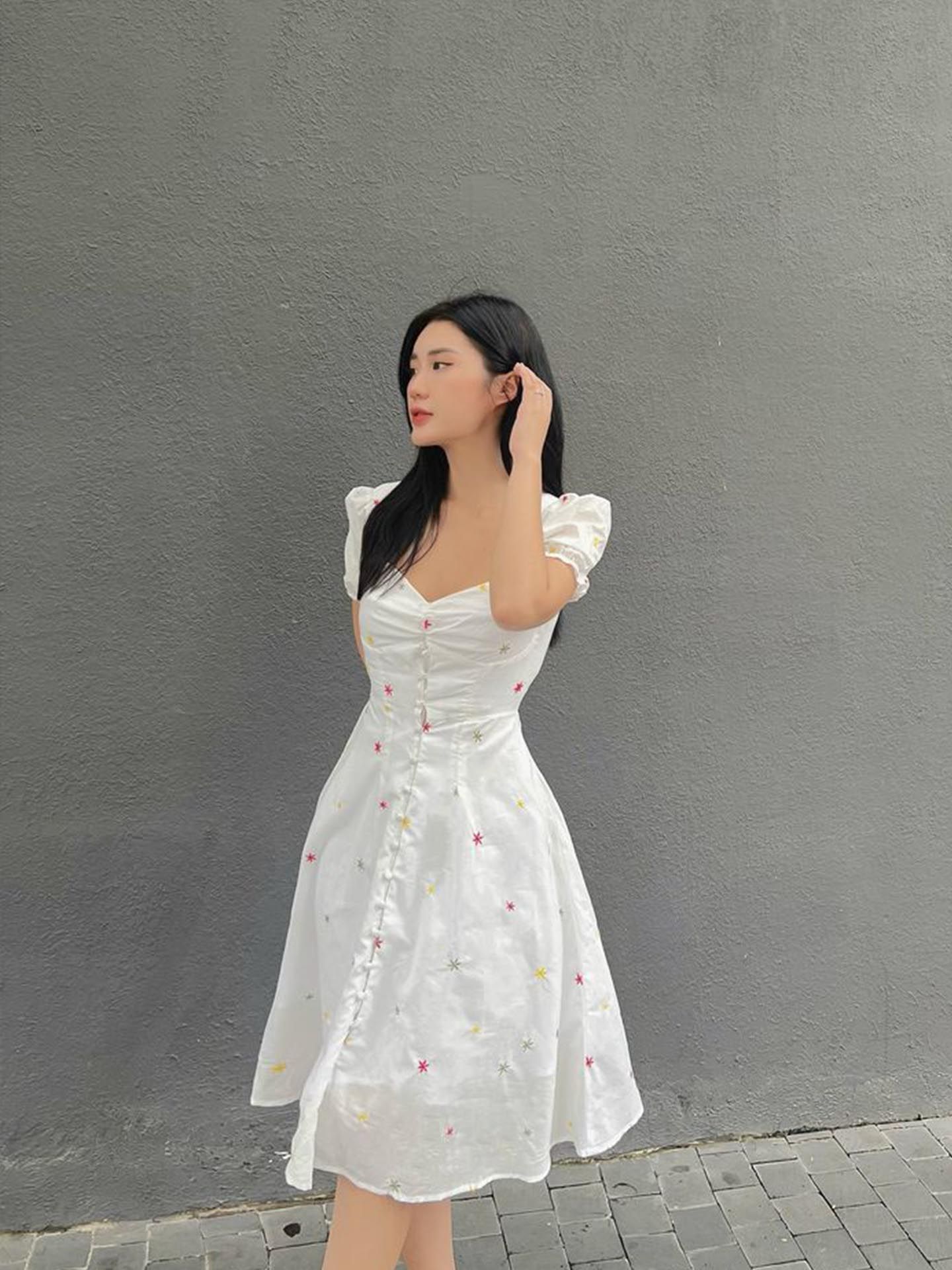 Đầm Flower Linen White